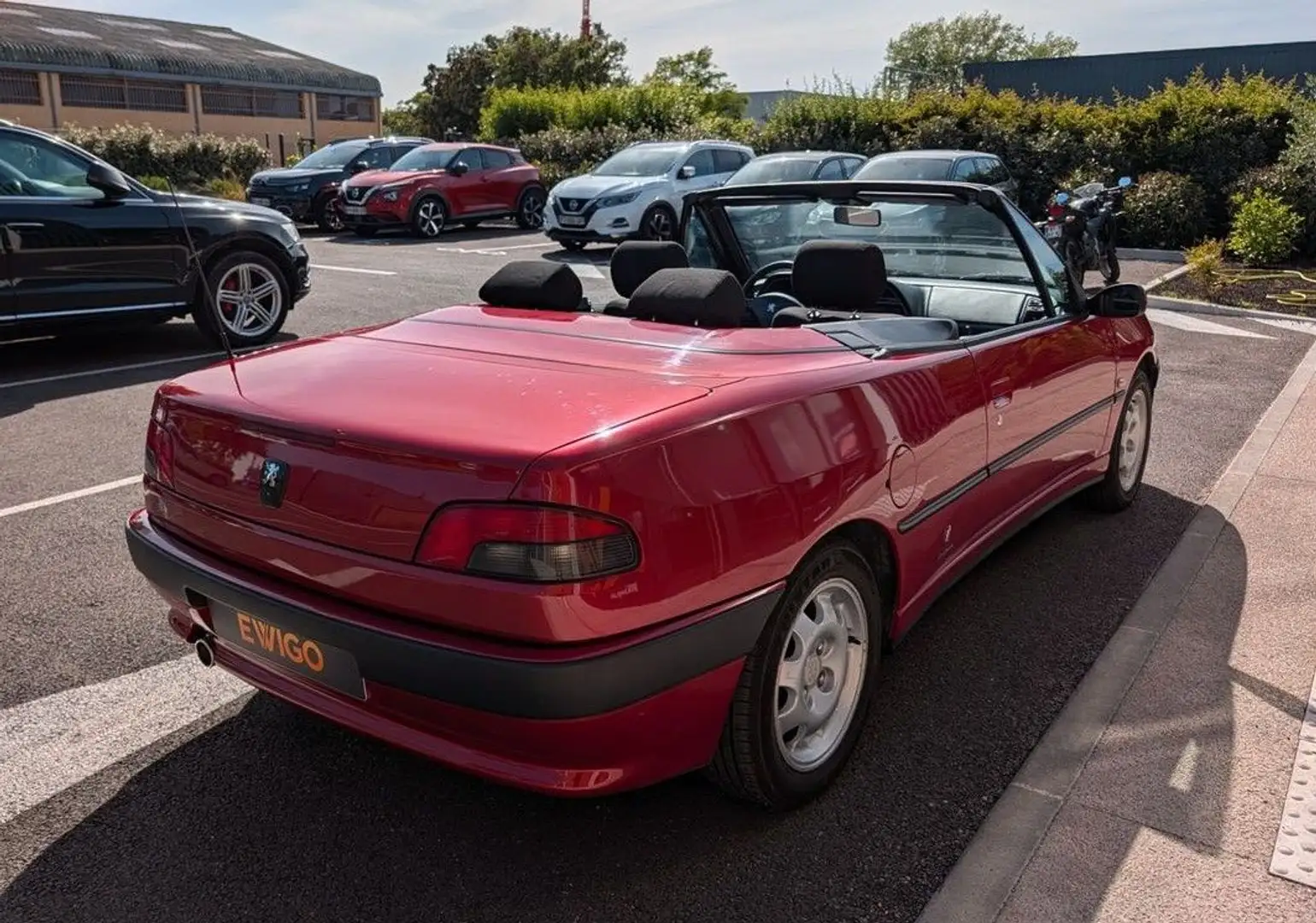 Peugeot 306 CABRIOLET 1.6 90CH 1ER MAIN CAPOTE ELECTRIQUE PININFARINa Gold - 2