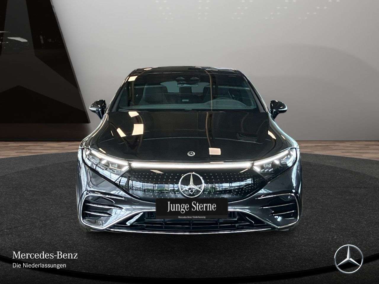 Mercedes-Benz EQS