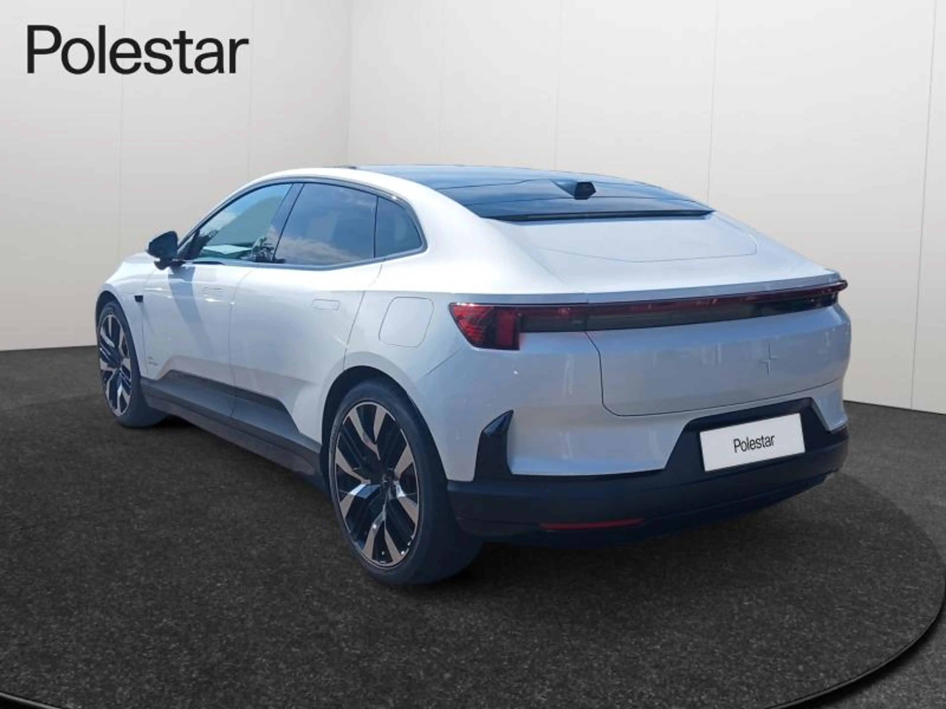 Polestar 4 Dual Motor Performance / Electrique — photo 5