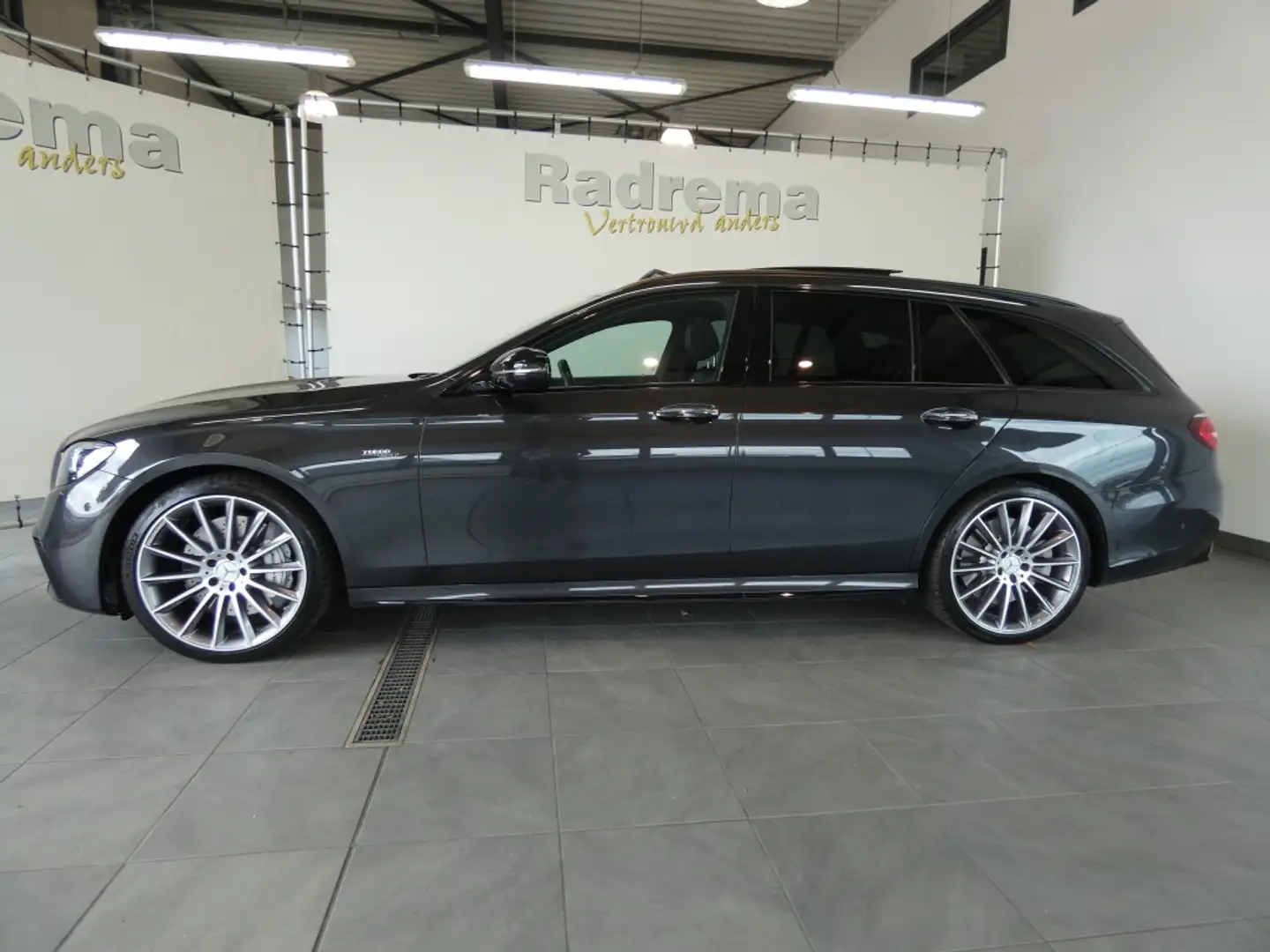 Mercedes-Benz E 53 AMG 4MATIC Burmeister Panodak,Sportuitlaat Voll. Grigio - 2
