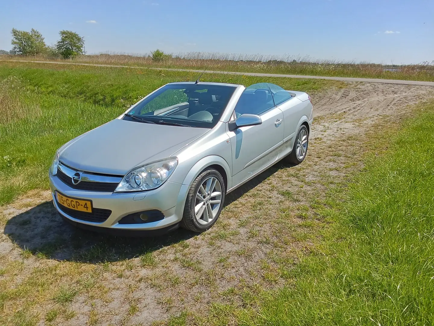 Opel Astra Astra 1.6 Temptation Zilver - 2