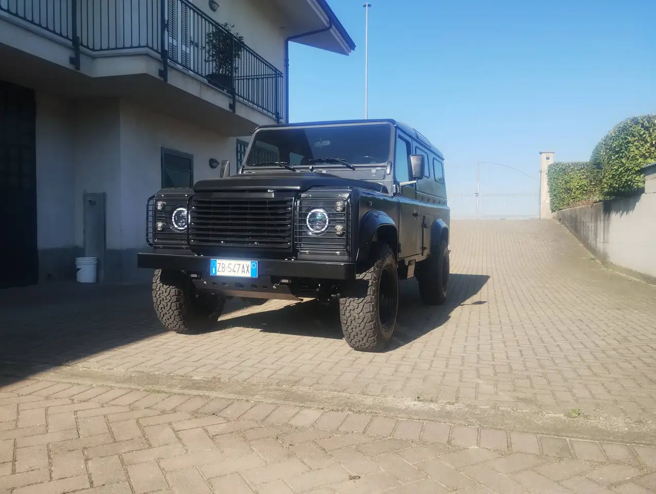 Land Rover Defender V8, foto 1