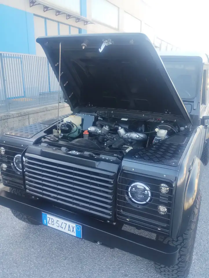 Land Rover Defender V8, foto 6
