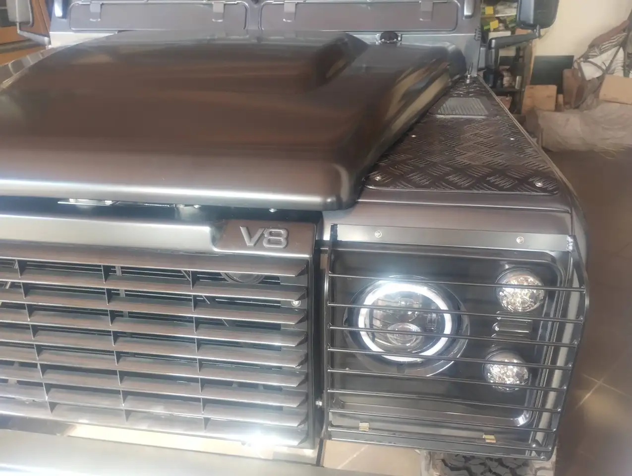 Land Rover Defender V8, foto 5