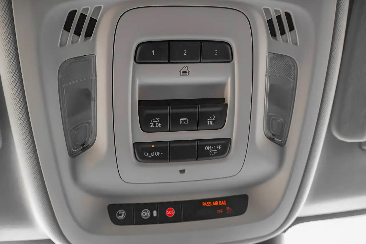 Buick Envision photo Buick Envision