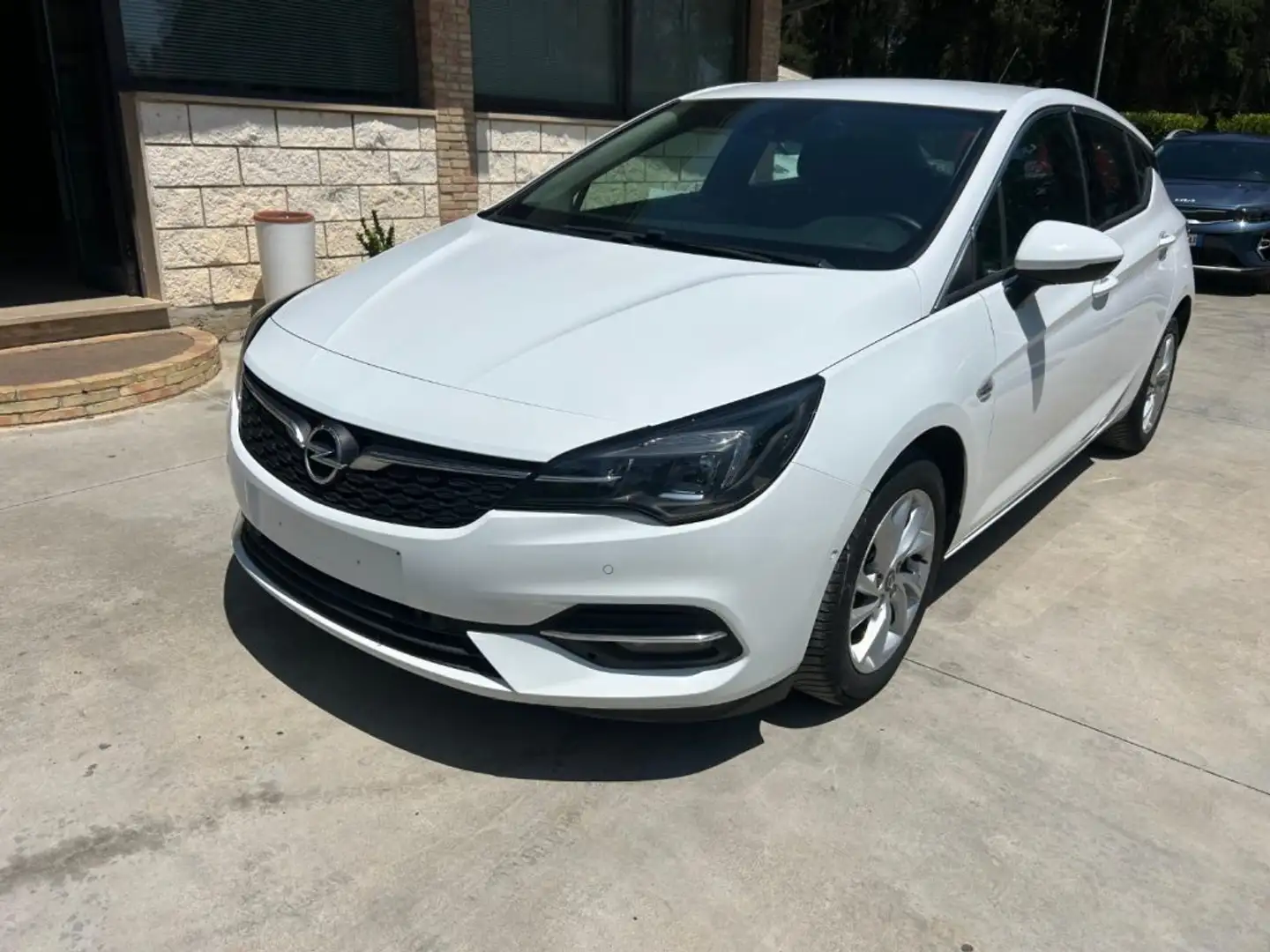 Opel Astra 1.5 CDTI 105 CV S&S Business Elegance Bianco - 1