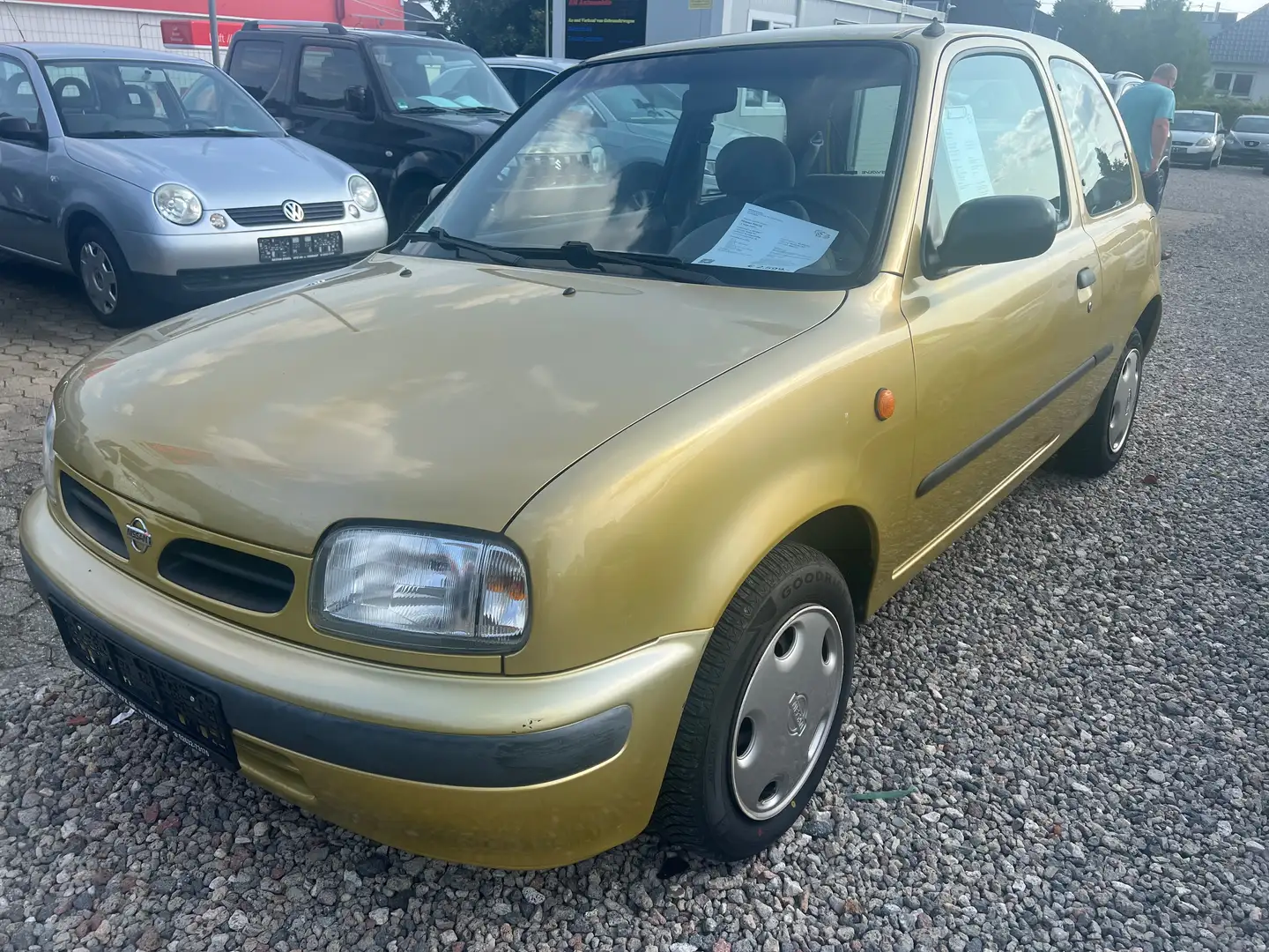Nissan Micra LX Topic Klima Gold - 2