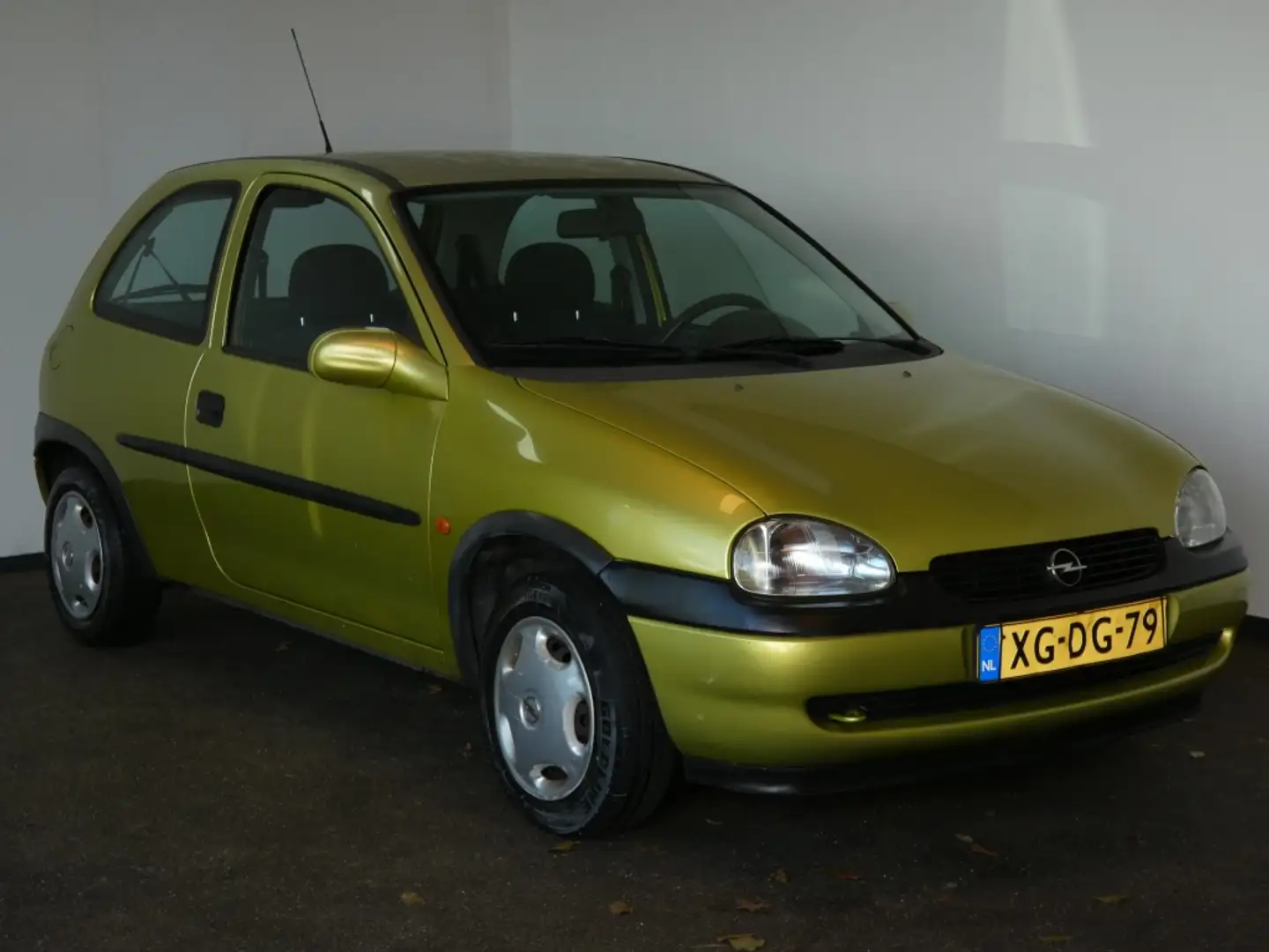 Opel Corsa Nwe APK 1.2i-16V Strada Jaune - 2