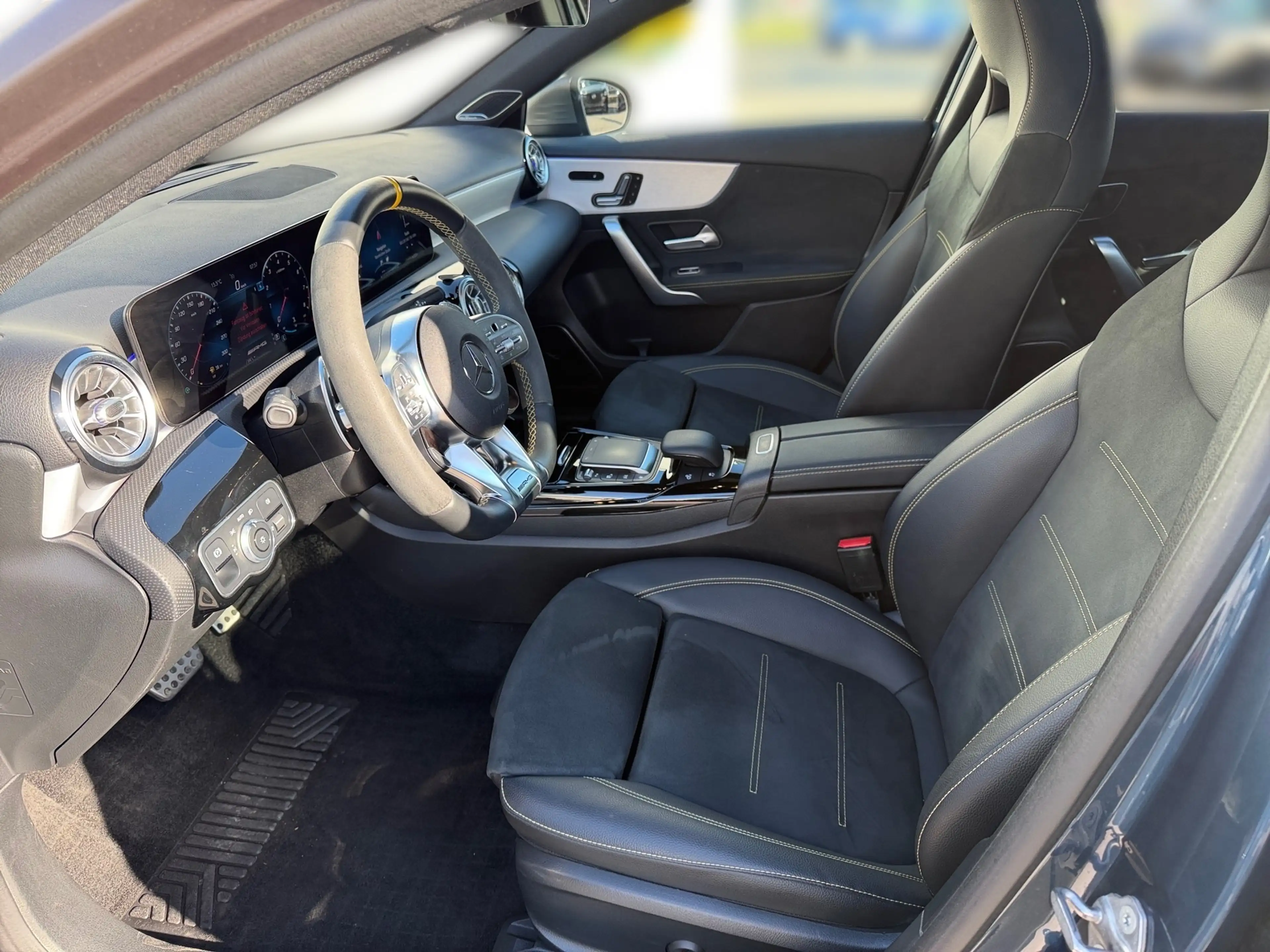 Mercedes-Benz A 45 AMG A 45 S AMG 4MATIC+ Aut. — photo 12