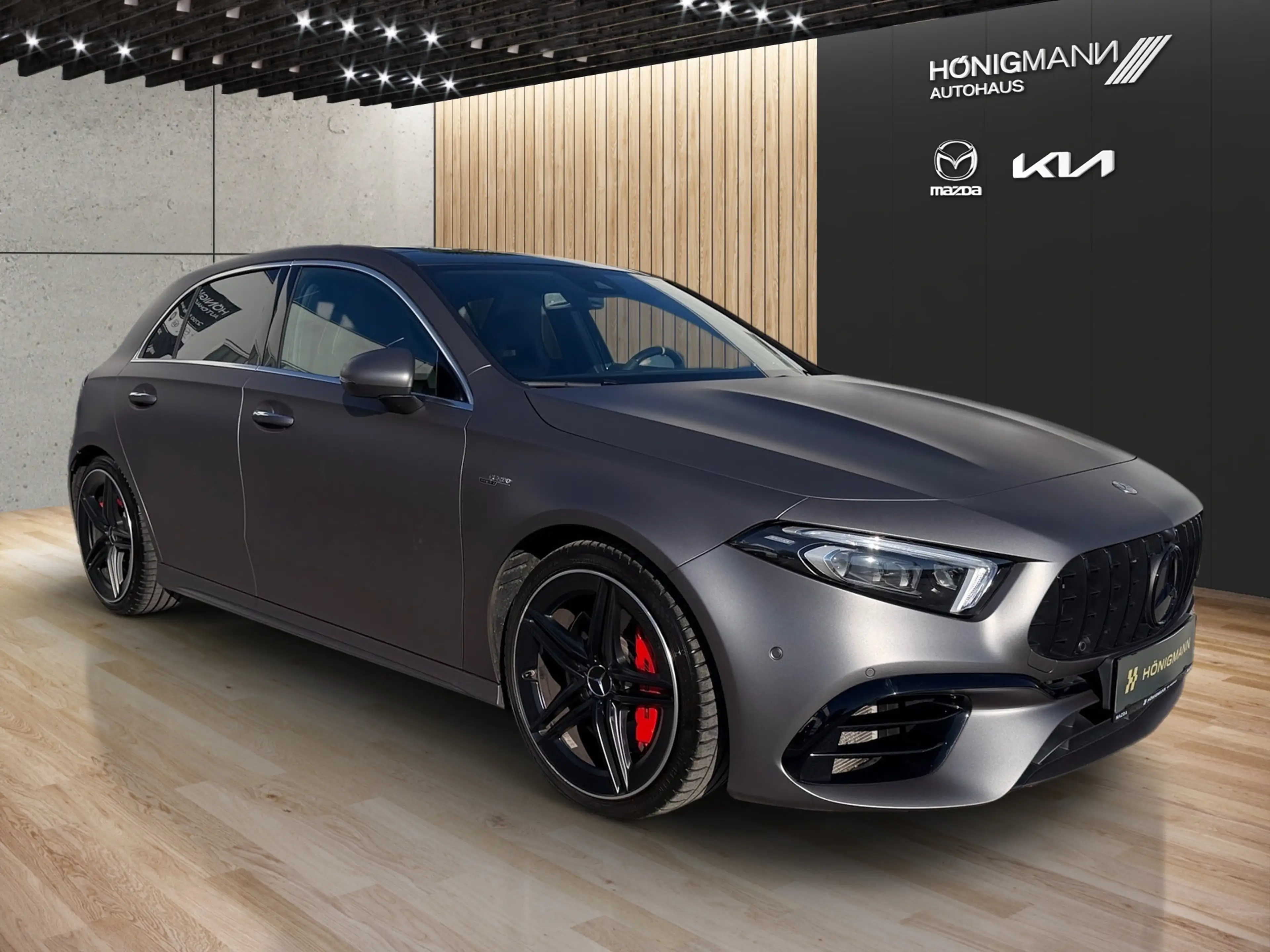 Mercedes-Benz A 45 AMG A 45 S AMG 4MATIC+ Aut. — photo 3