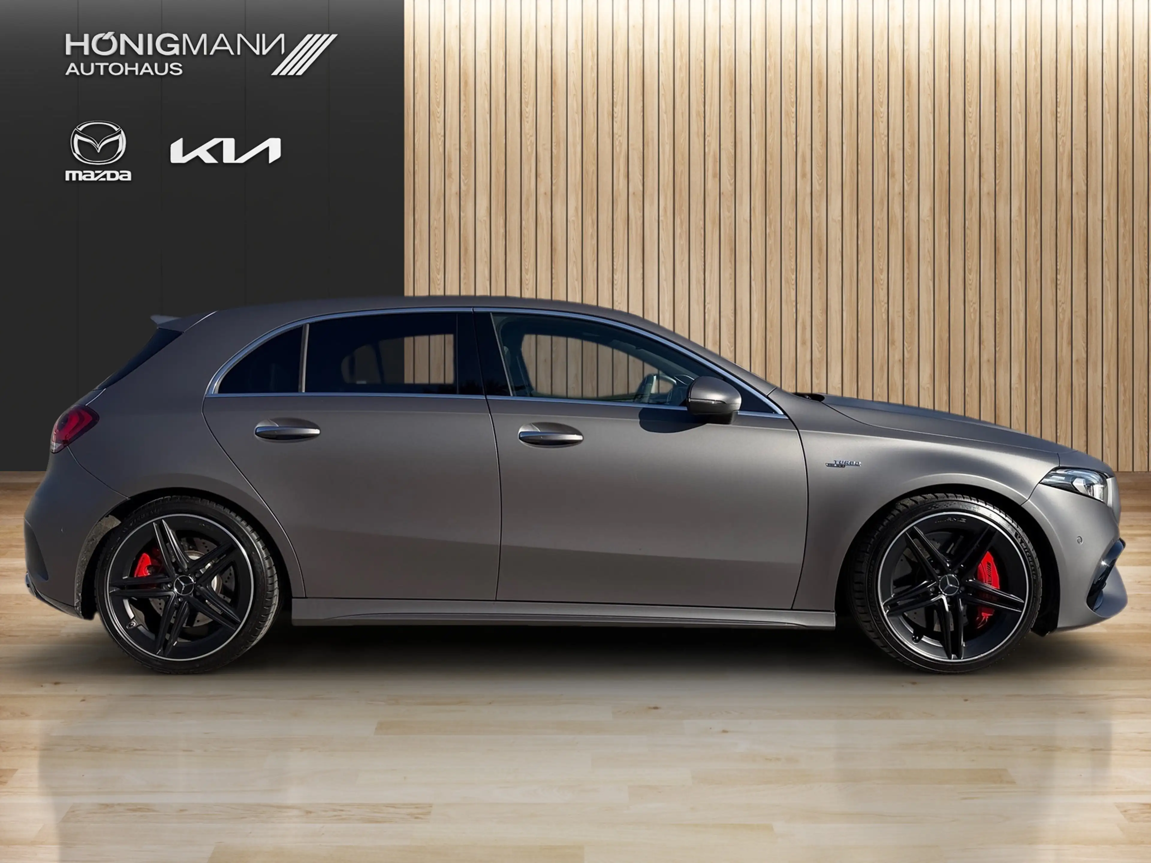 Mercedes-Benz A 45 AMG A 45 S AMG 4MATIC+ Aut. — photo 4
