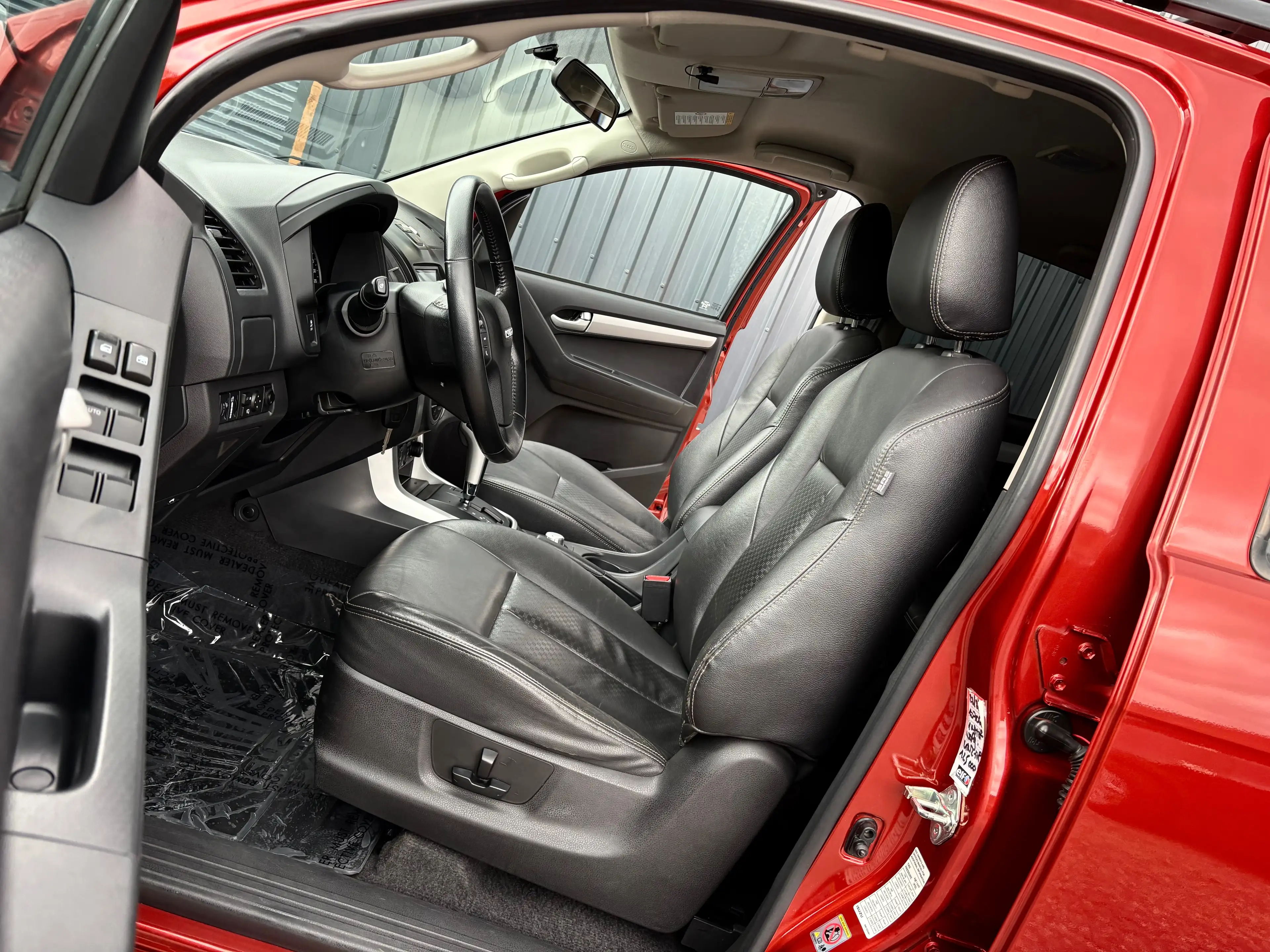 Isuzu D-Max 2.5 Turbo Di 4WD Katana/ Full Options/ Neuve — photo 5