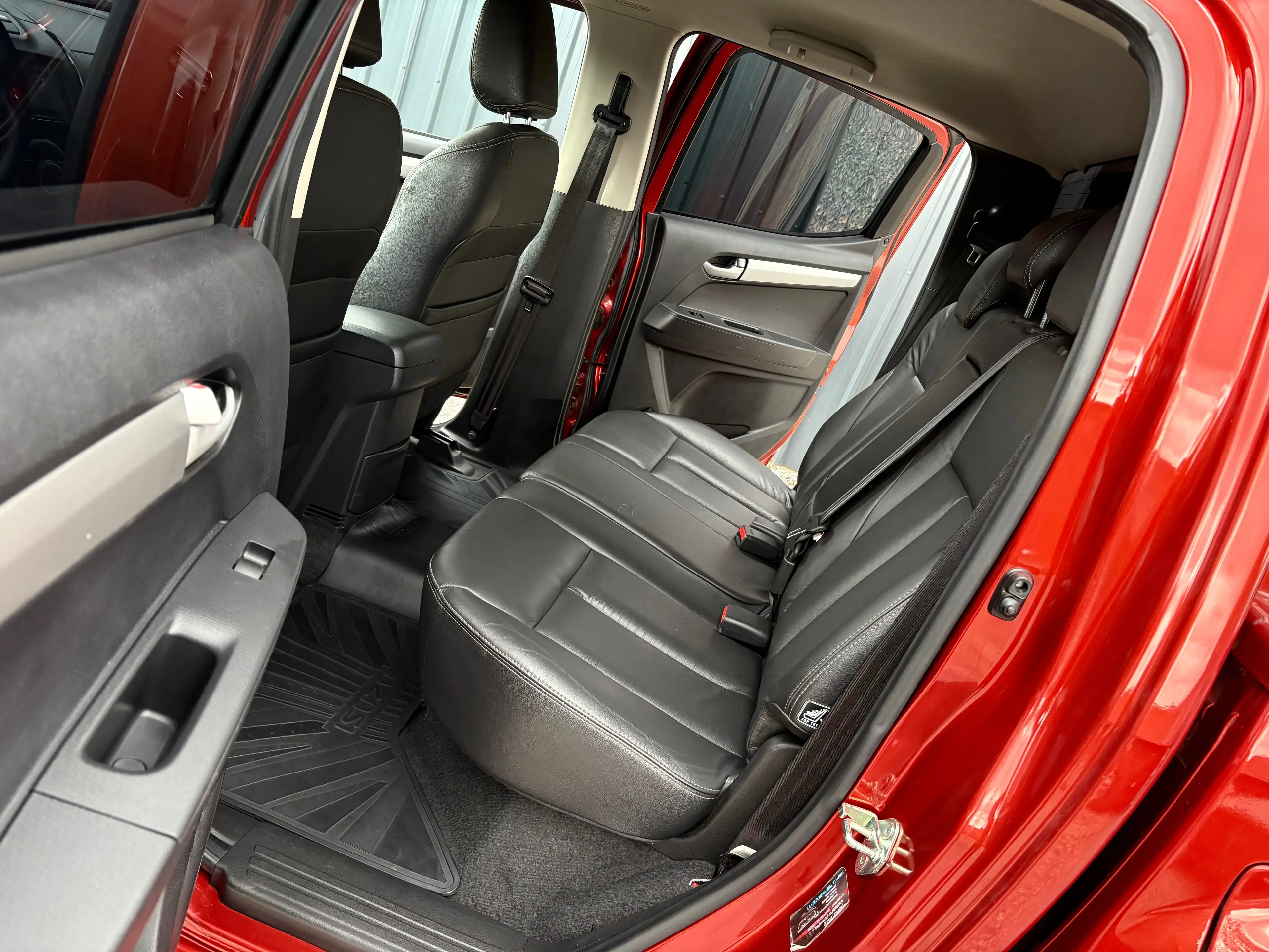 Isuzu D-Max 2.5 Turbo Di 4WD Katana/ Full Options/ Neuve — photo 10