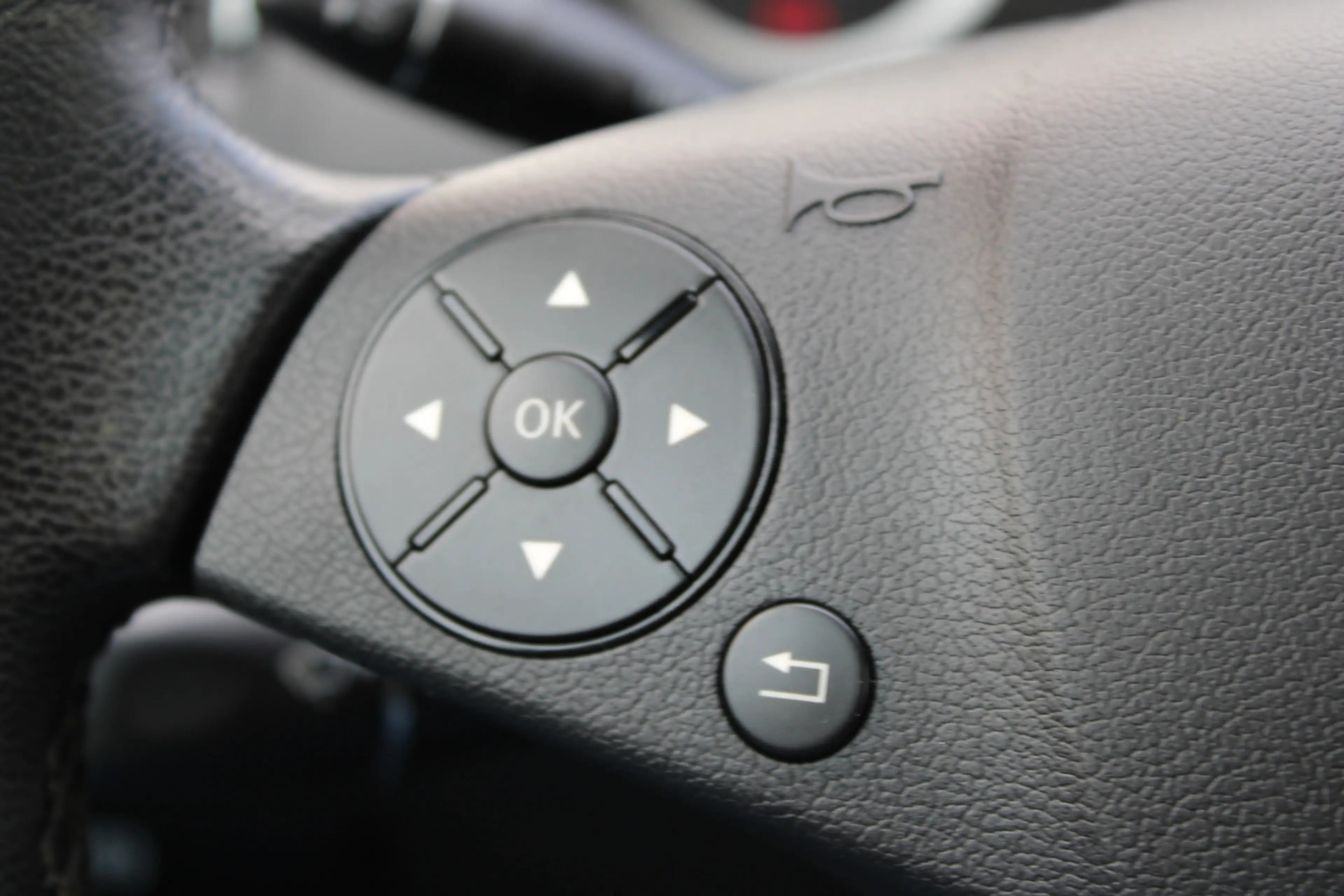 Mercedes-Benz C 180 K BlueEFFICIENCY Business Edition Elegance — photo 11