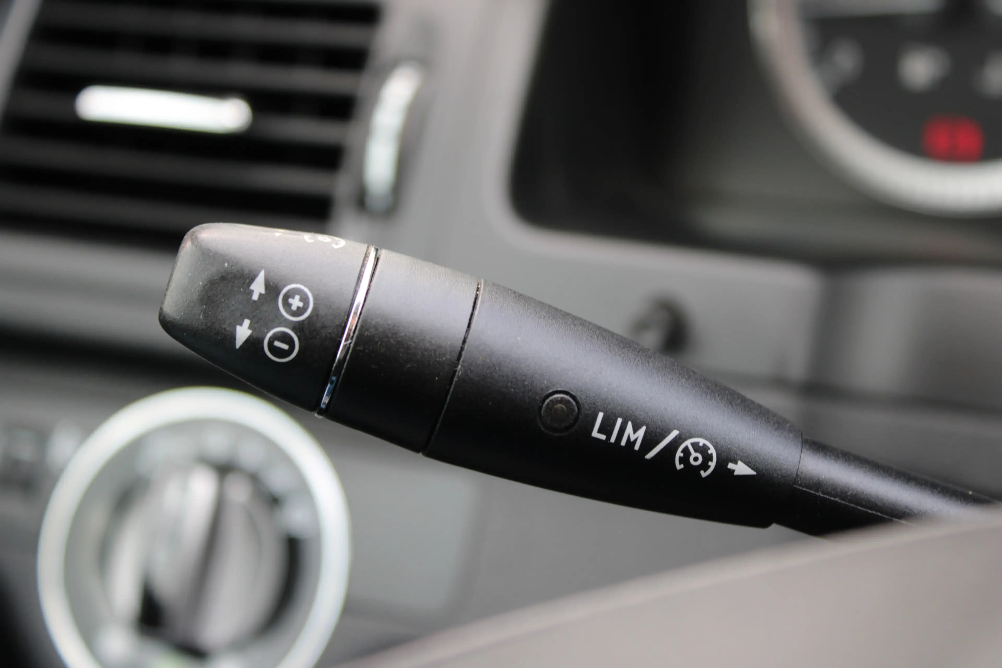 Mercedes-Benz C 180 K BlueEFFICIENCY Business Edition Elegance — photo 13