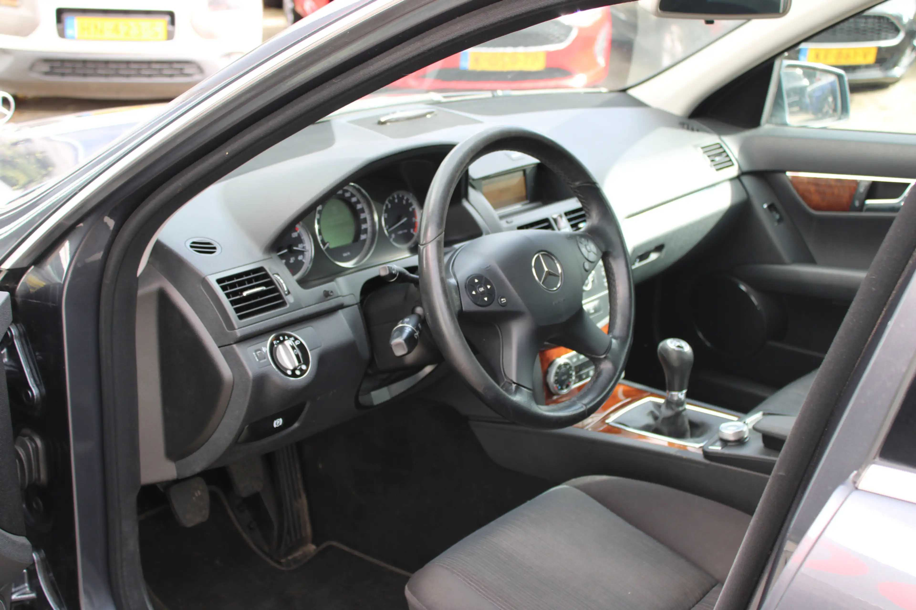 Mercedes-Benz C 180 K BlueEFFICIENCY Business Edition Elegance — photo 5