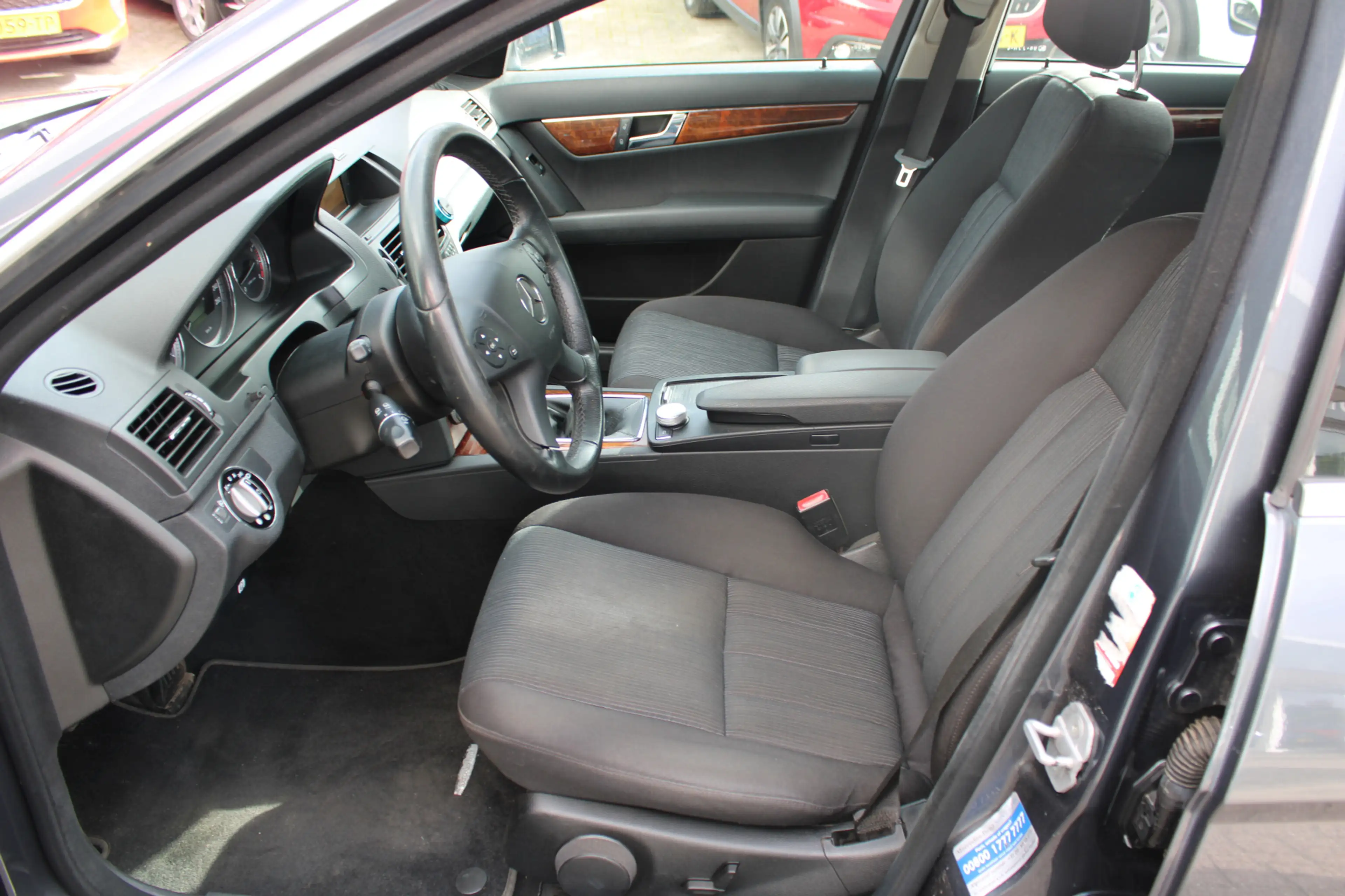 Mercedes-Benz C 180 K BlueEFFICIENCY Business Edition Elegance — photo 6