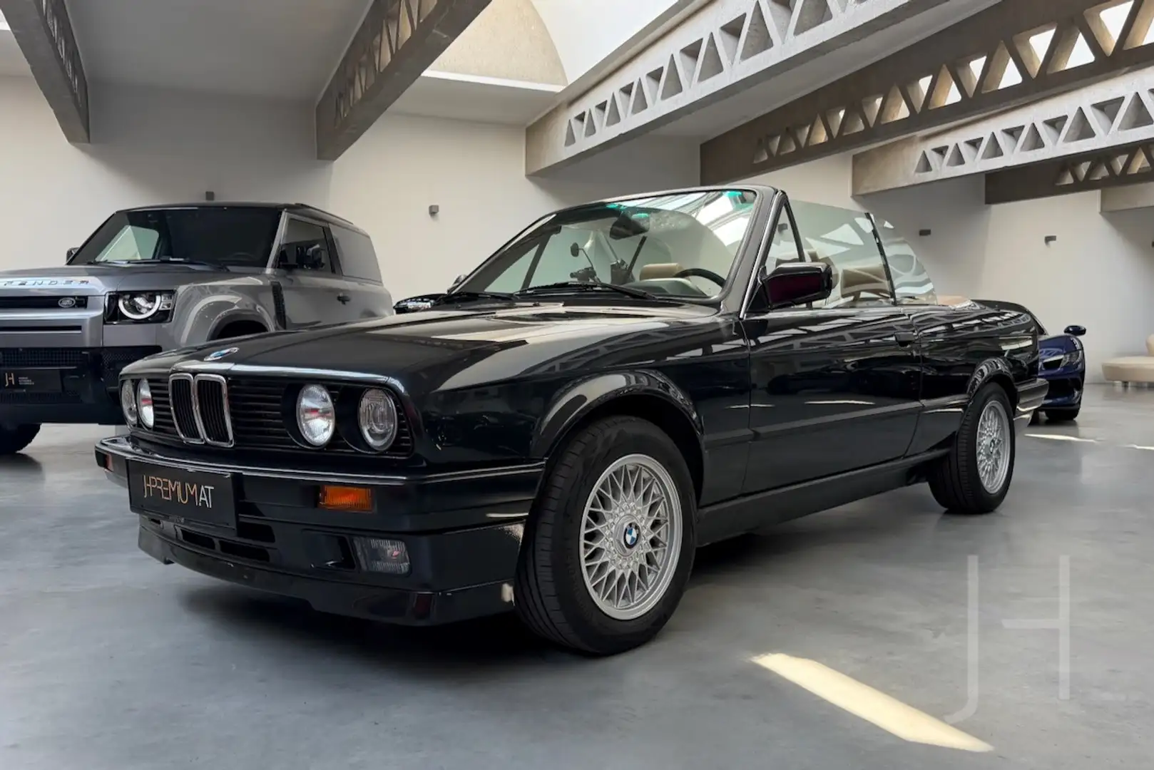 BMW 325 iA Cabrio Schwarz - 1