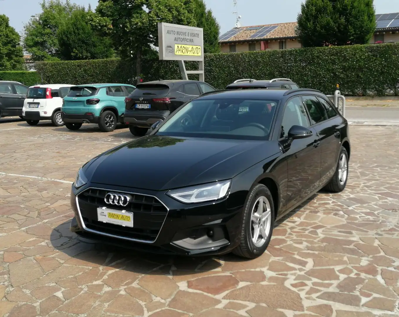 Audi A4 Avant 35 TDI/163 CV S tronic Business Advanced Schwarz - 1