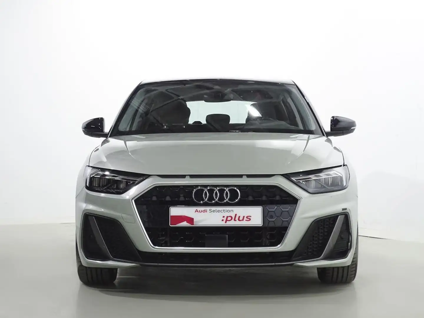 Audi A1 Sportback 25 TFSI Adrenalin Plateado - 2