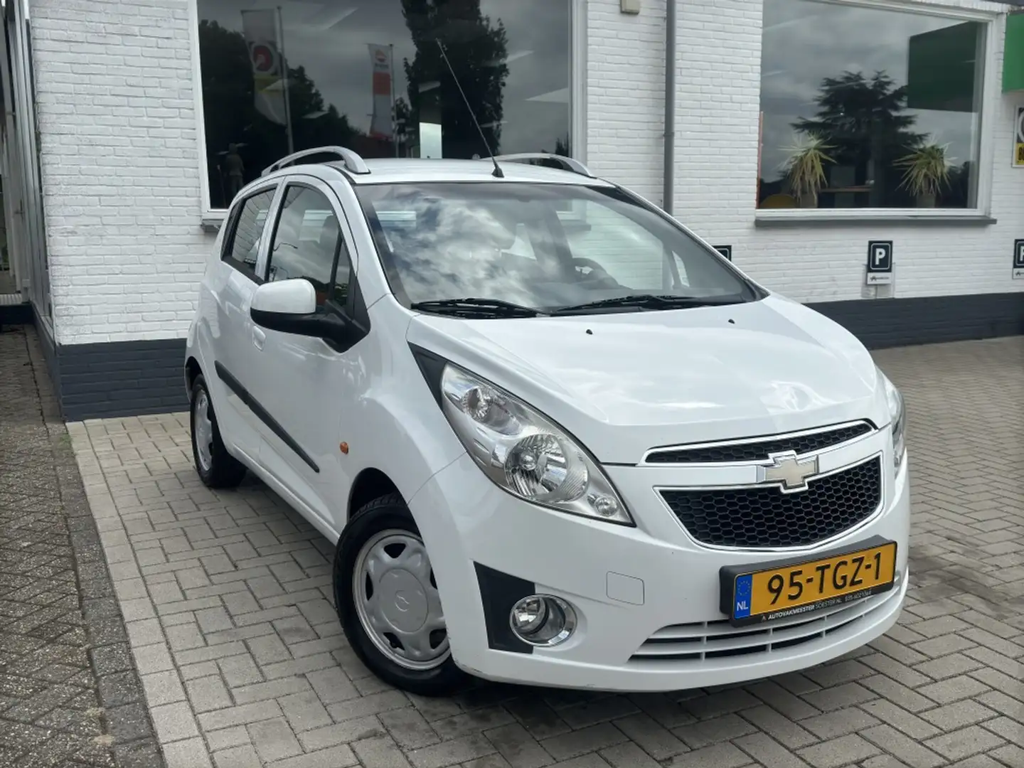 Chevrolet Spark 1.0|GOED ONDERHOUDEN|RIJKLAAR|NIEUW APK Weiß - 2