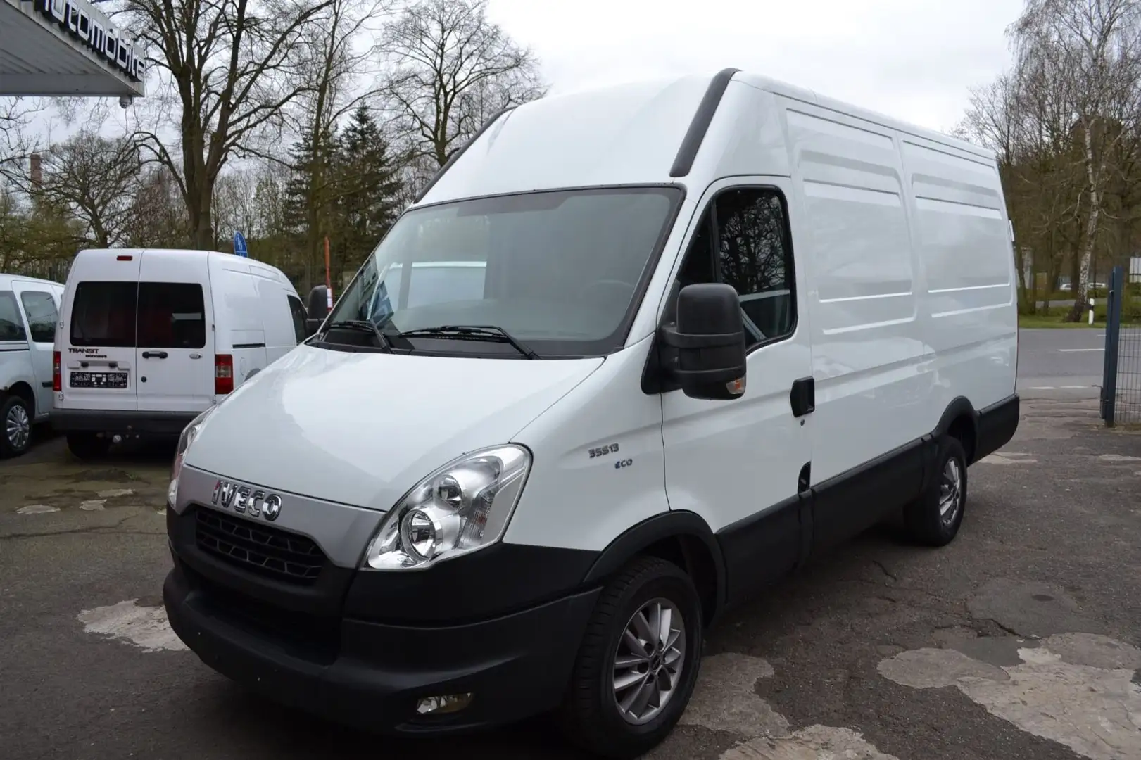 Iveco Daily Kasten *Anhängelast 3.5T,1Hand* Weiß - 1