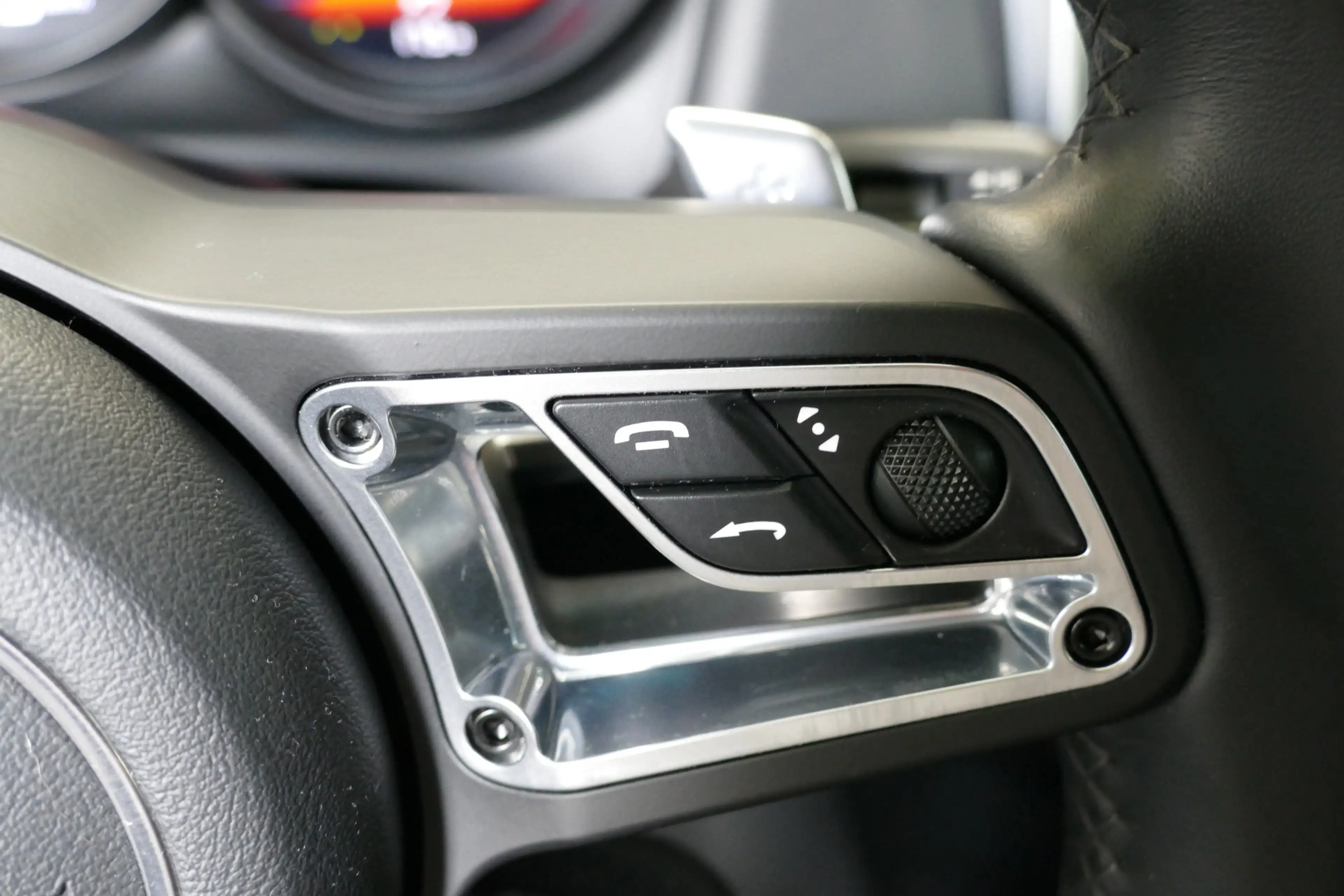 Porsche Macan 2.0 Face Lift 11-2018. Panodak, Luchtvering, 360 C — photo 40