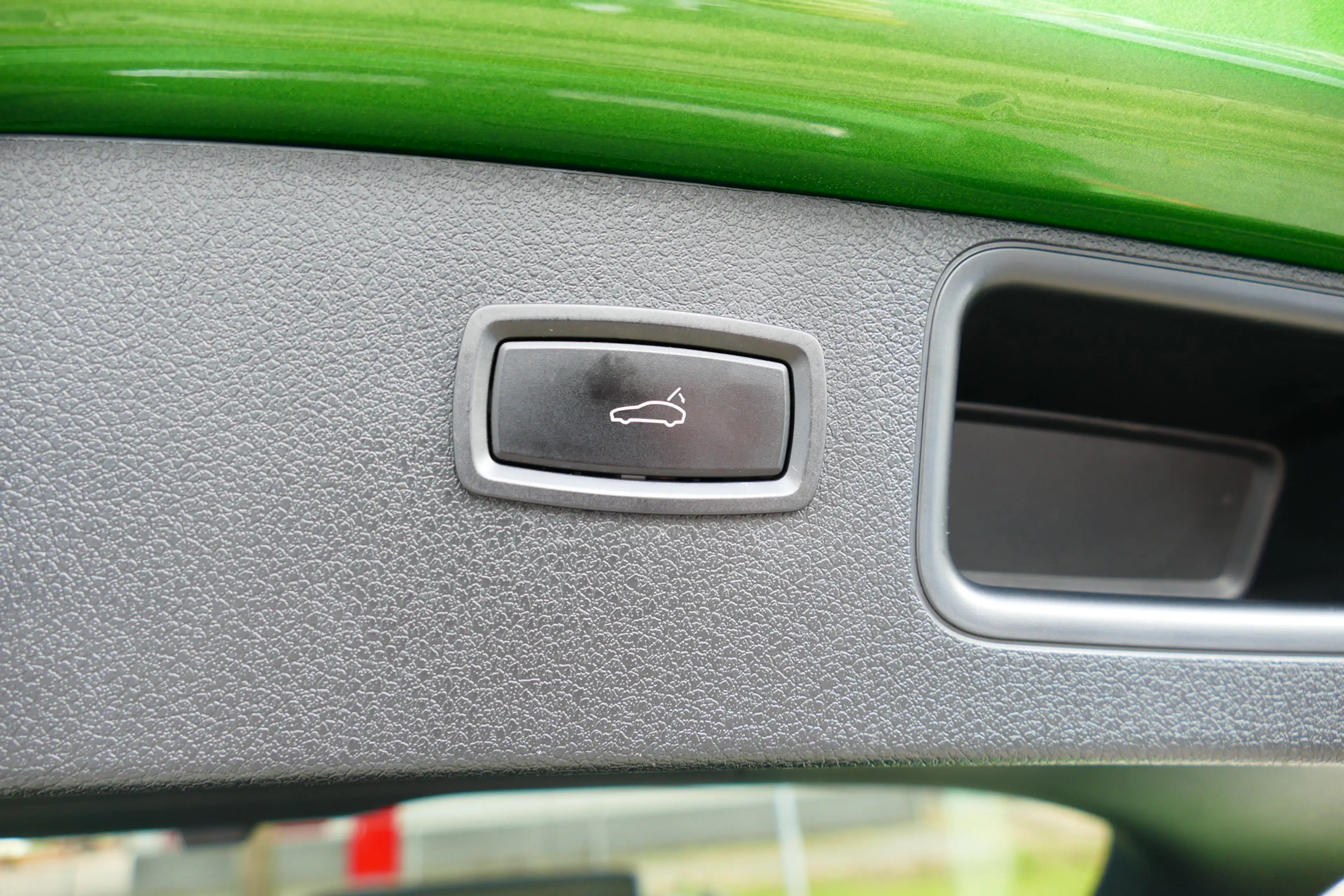 Porsche Macan 2.0 Face Lift 11-2018. Panodak, Luchtvering, 360 C — photo 32