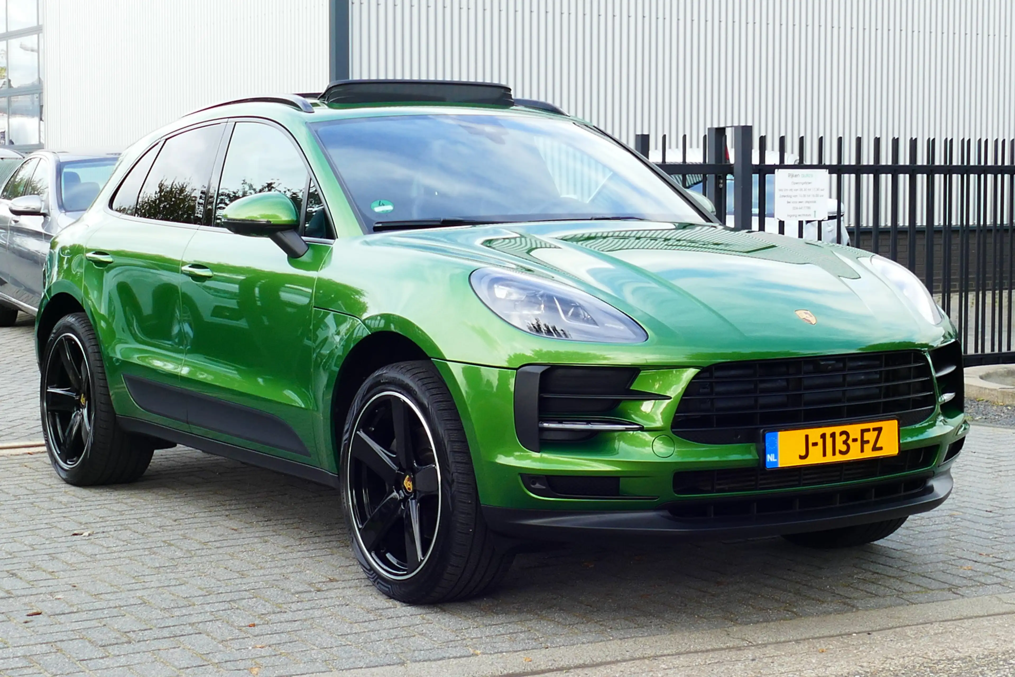 Porsche Macan 2.0 Face Lift 11-2018. Panodak, Luchtvering, 360 C
