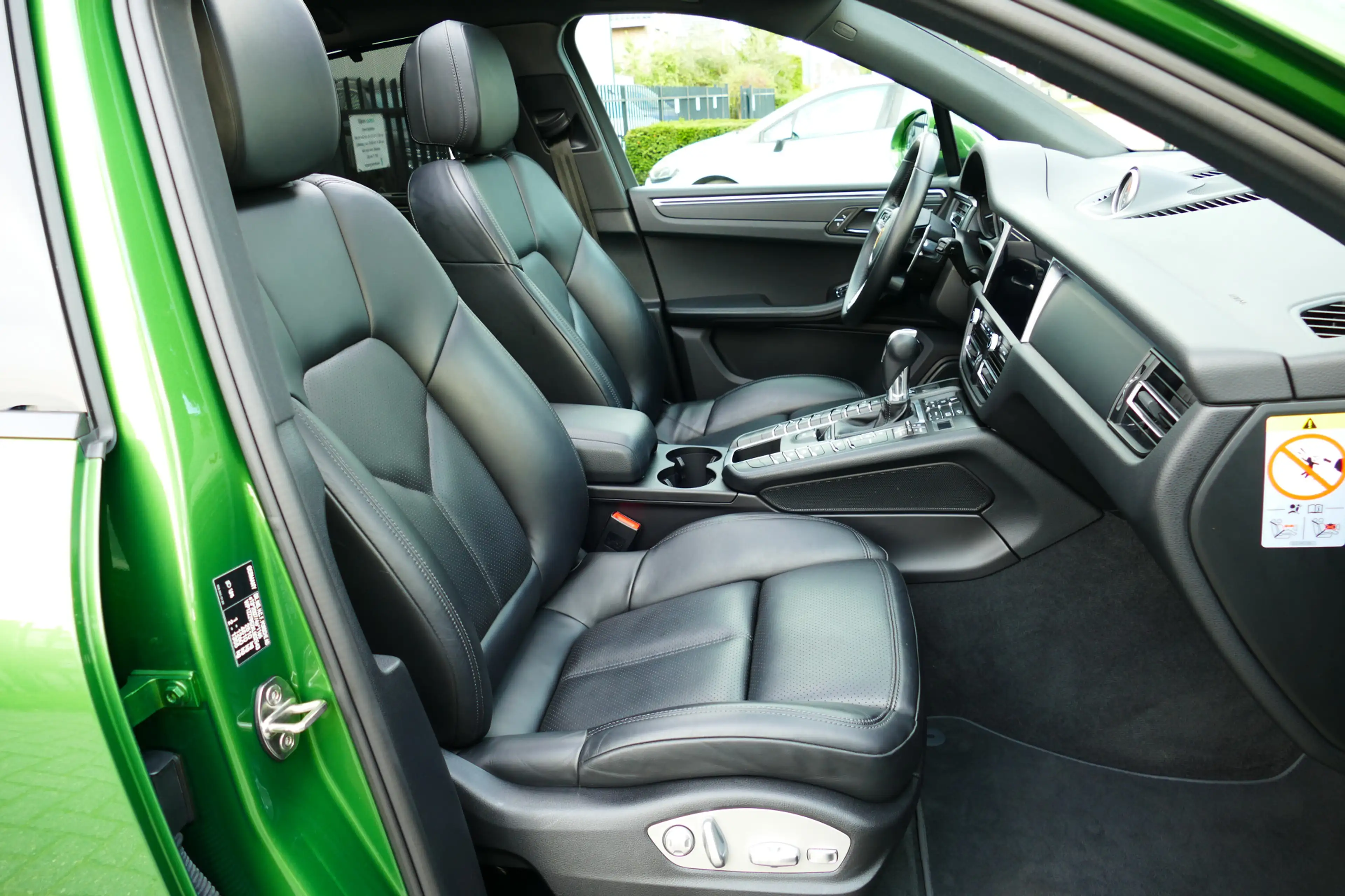 Porsche Macan 2.0 Face Lift 11-2018. Panodak, Luchtvering, 360 C — photo 3