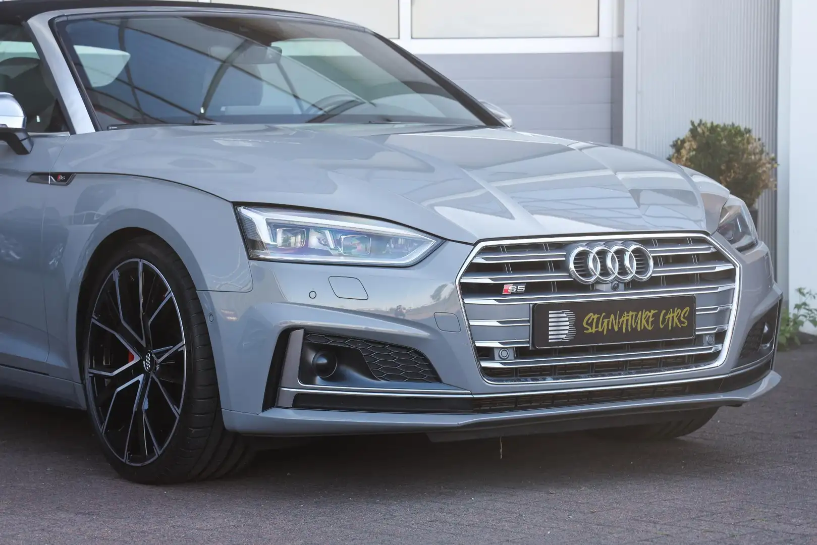 Audi S5 Cabriolet 3.0 TFSI Quattro Pro Line Plus Individua Grijs - 2