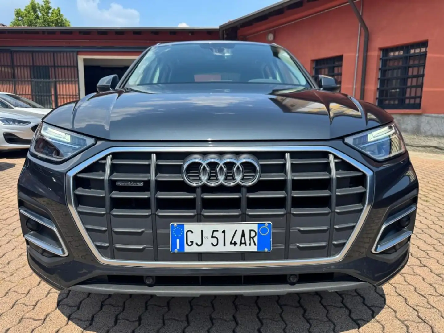 Audi Q5 40 TDI 204 CV QUATTRO S-Tronic Business Grigio - 2