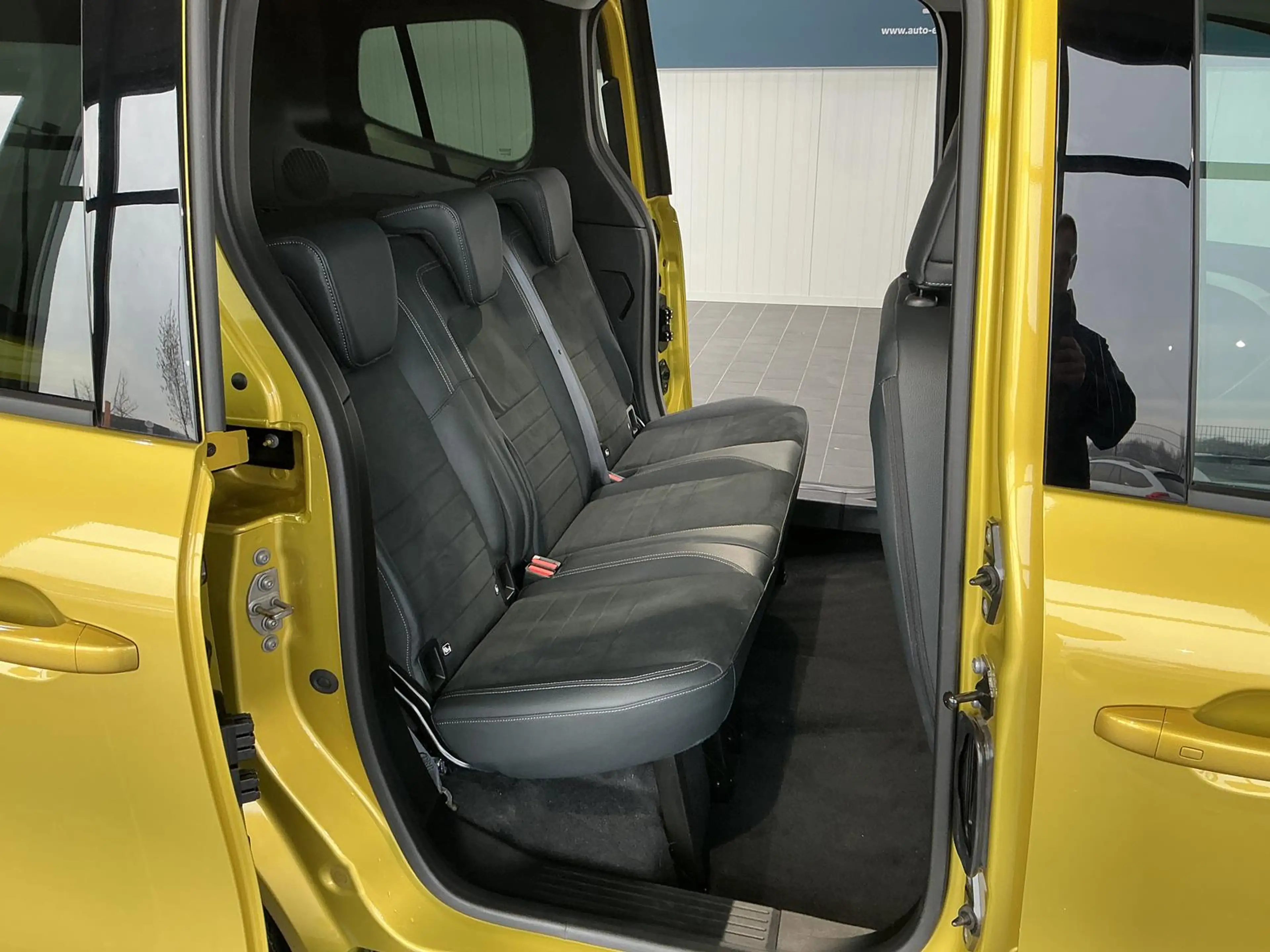 Mercedes-Benz T-Class d+Edition+LED+Automatik+ALU+AHK — photo 11