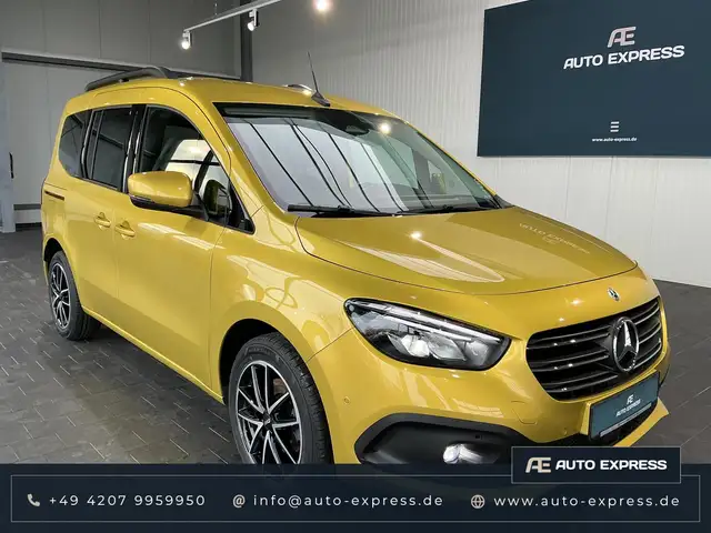 Mercedes-Benz Classe T d+Edition+LED+Automatik+ALU+AHK