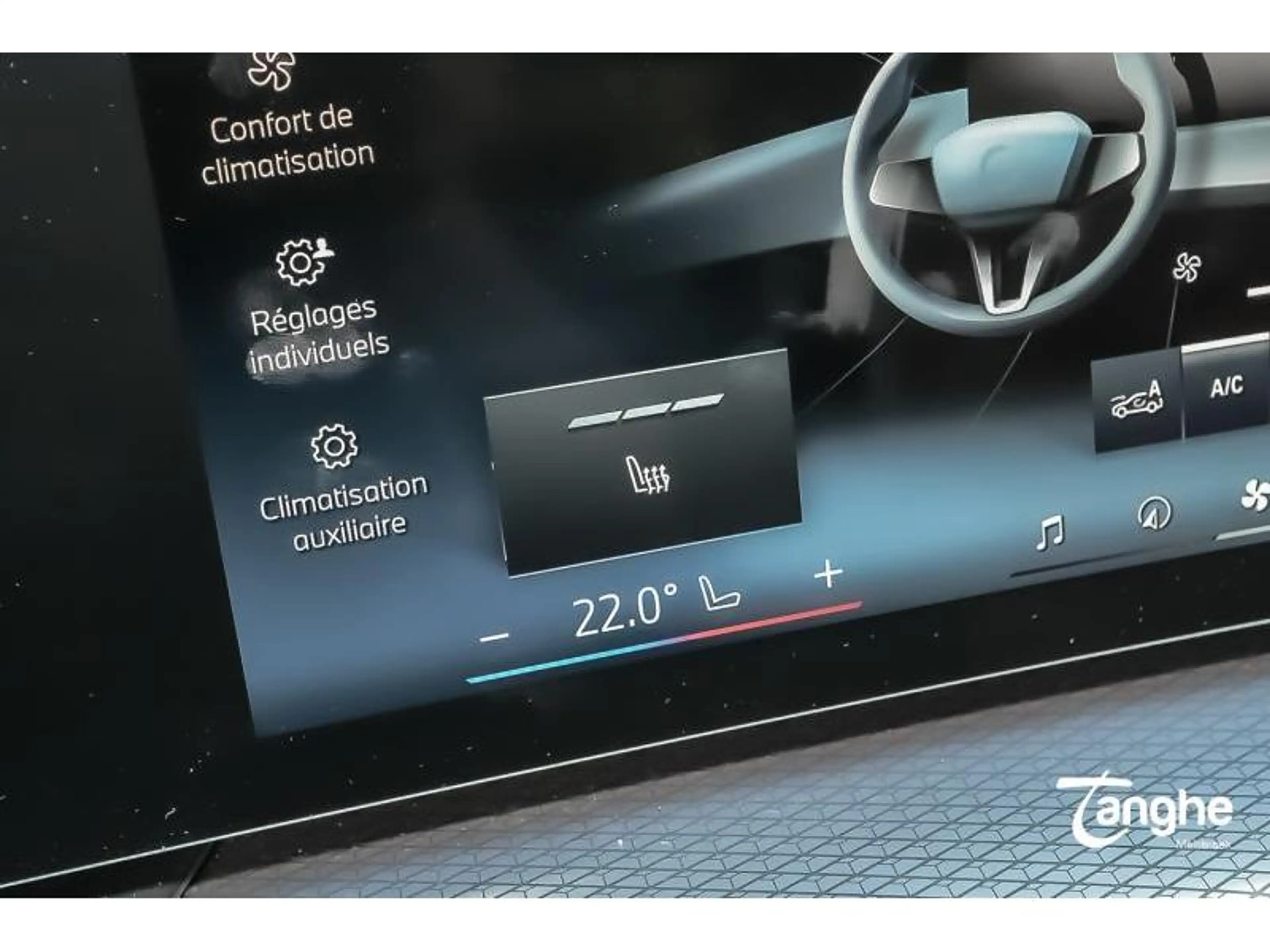 BMW i4 xDrive40 Gran Coupe — photo 13
