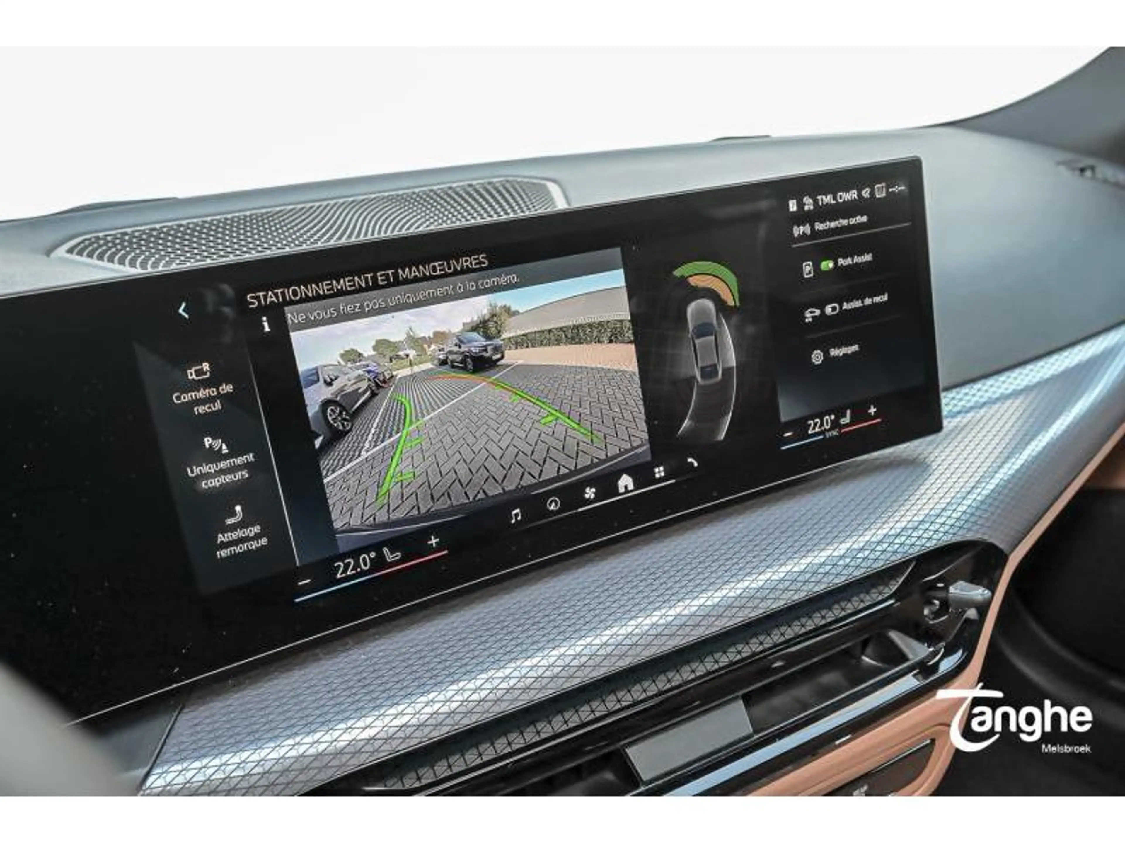 BMW i4 xDrive40 Gran Coupe — photo 15