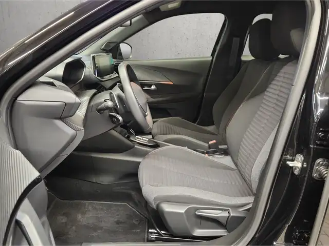 Peugeot 2008 view 9