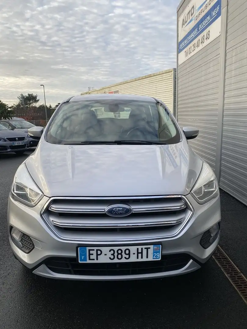 Ford Kuga 2.0 TDCI 150CV STOP\u0026START TITANIUM 4X2 Gris - 2