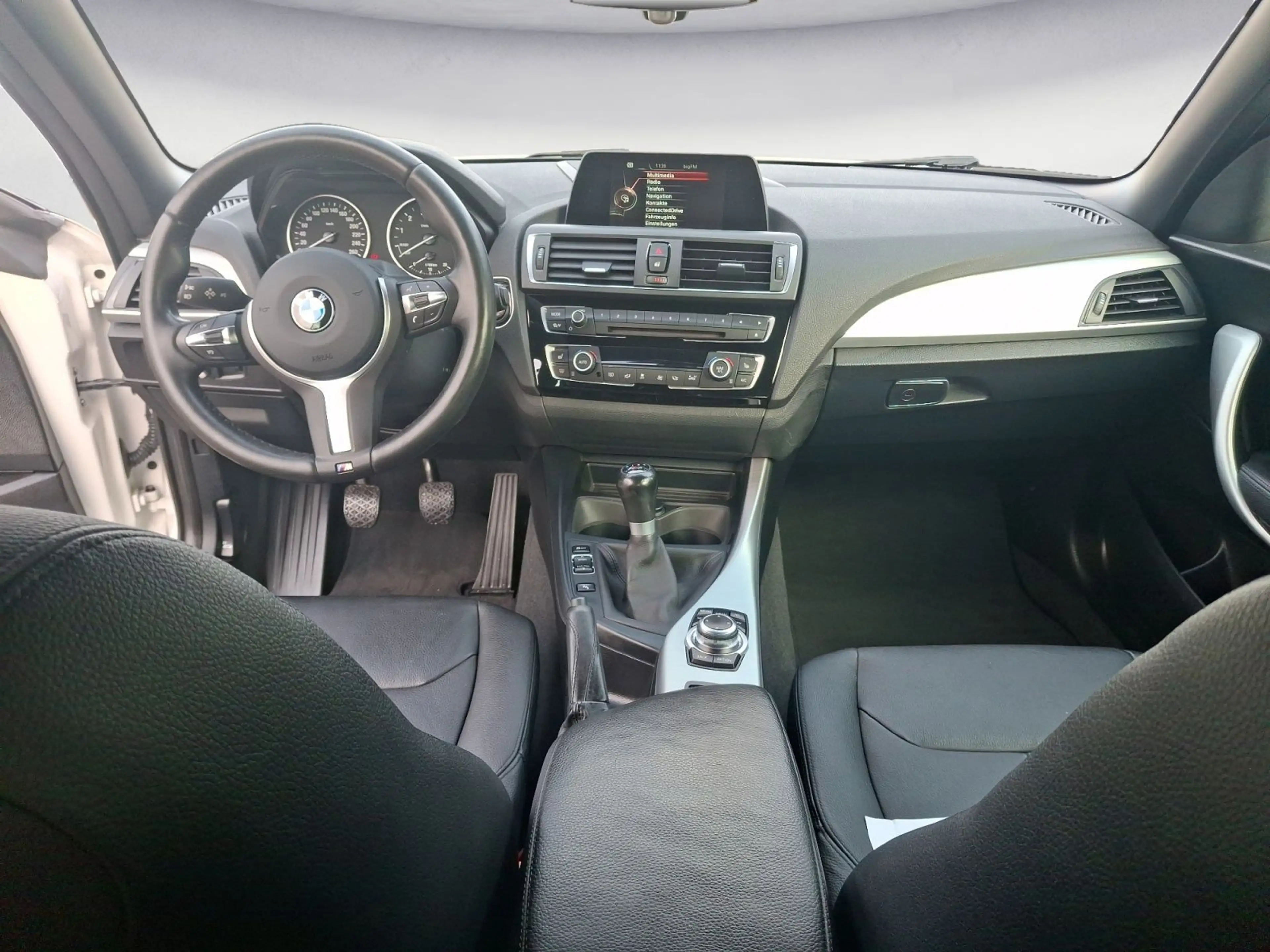 BMW 220 1C (220I CABRIO) — photo 12