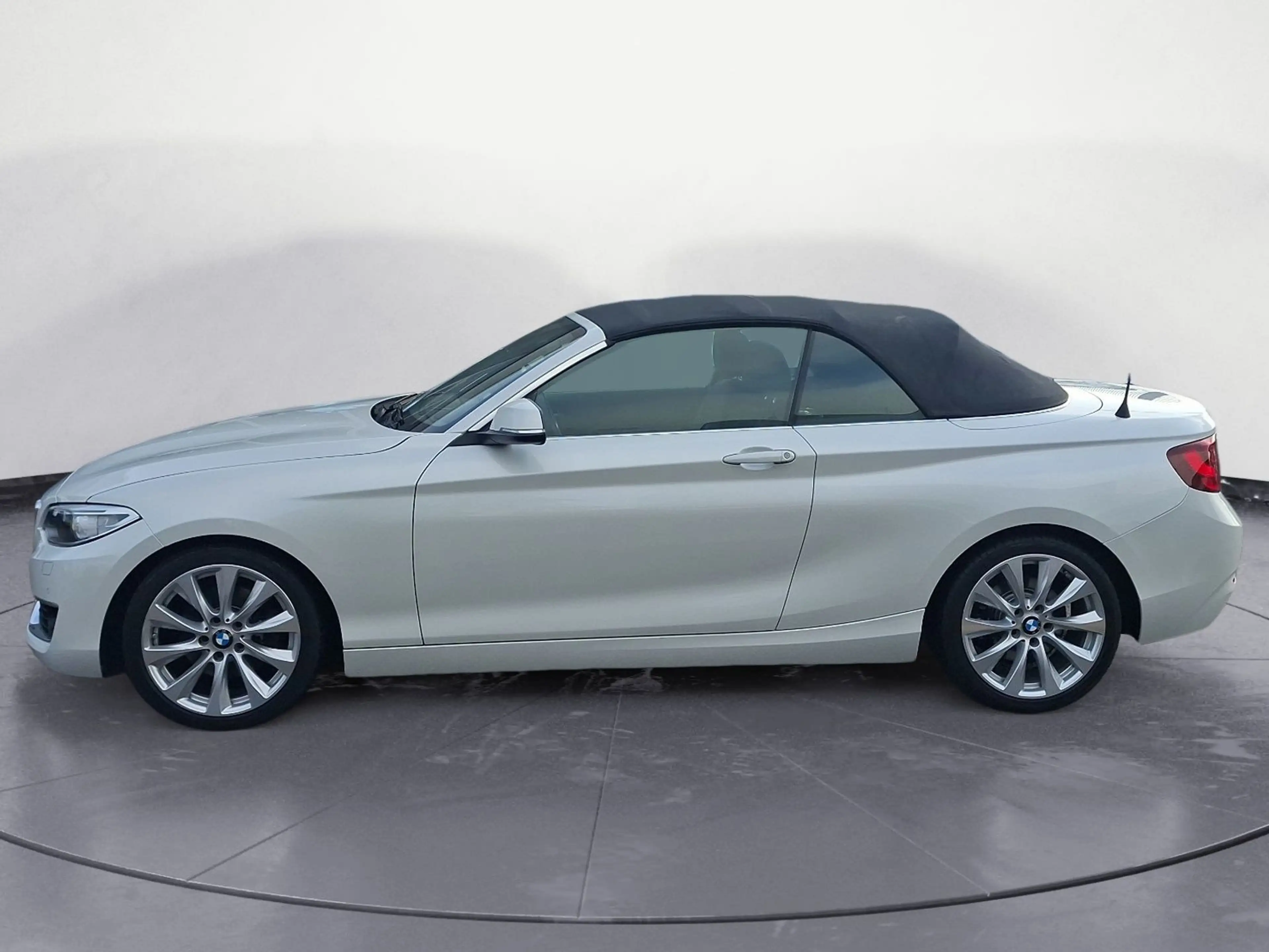 BMW 220 1C (220I CABRIO) — photo 3