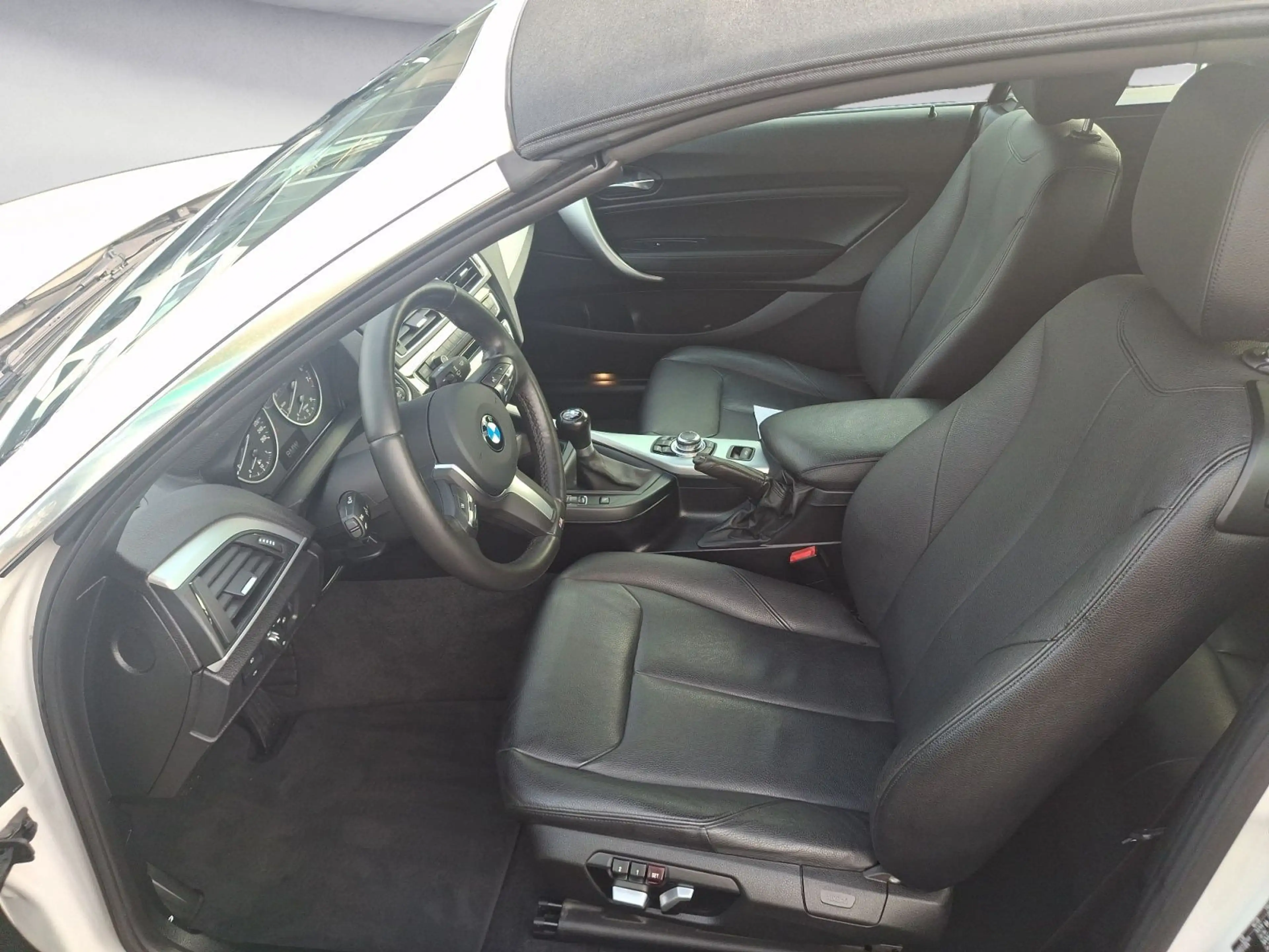 BMW 220 1C (220I CABRIO) — photo 10