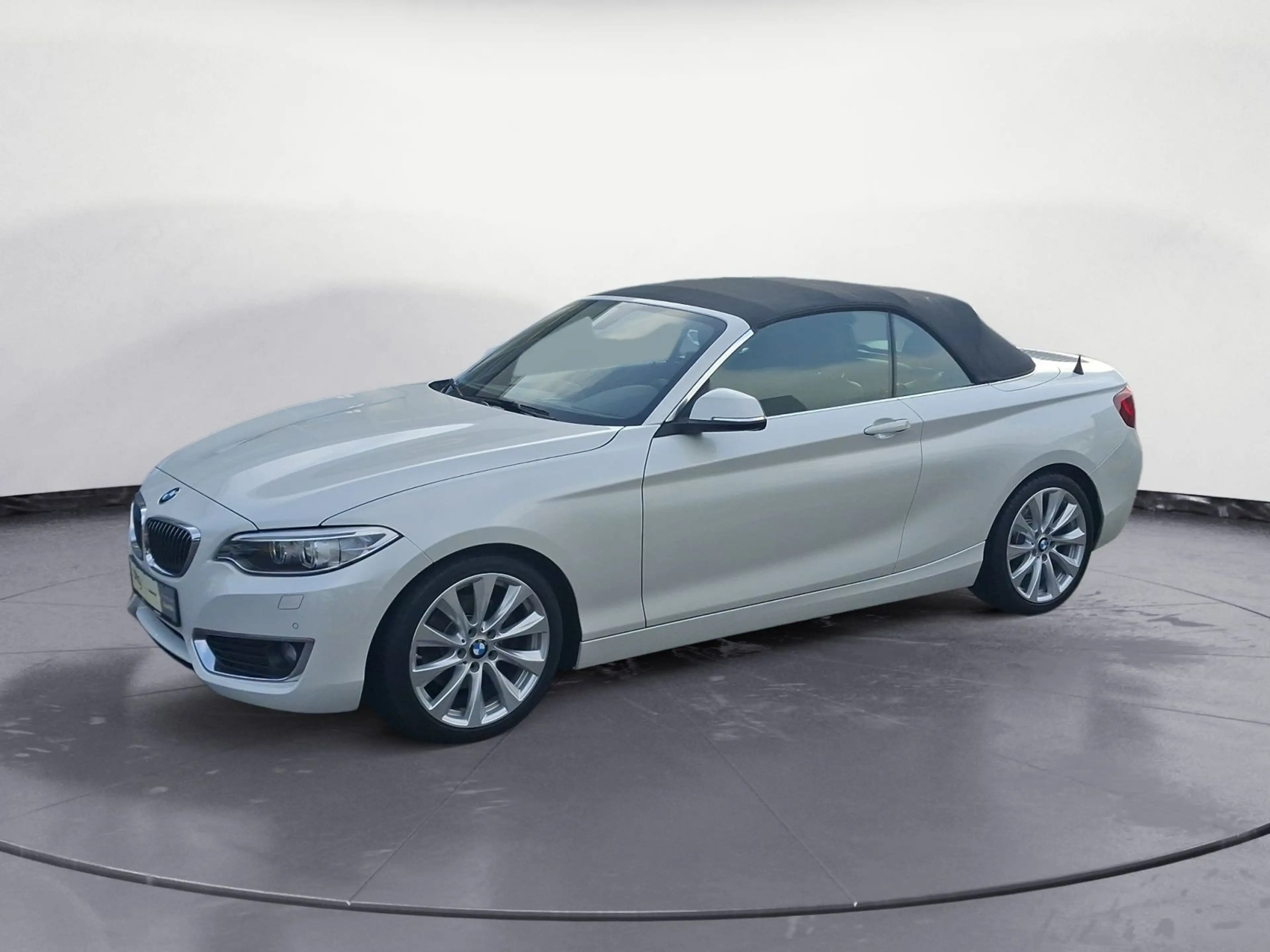 BMW 220 1C (220I CABRIO) — photo 2