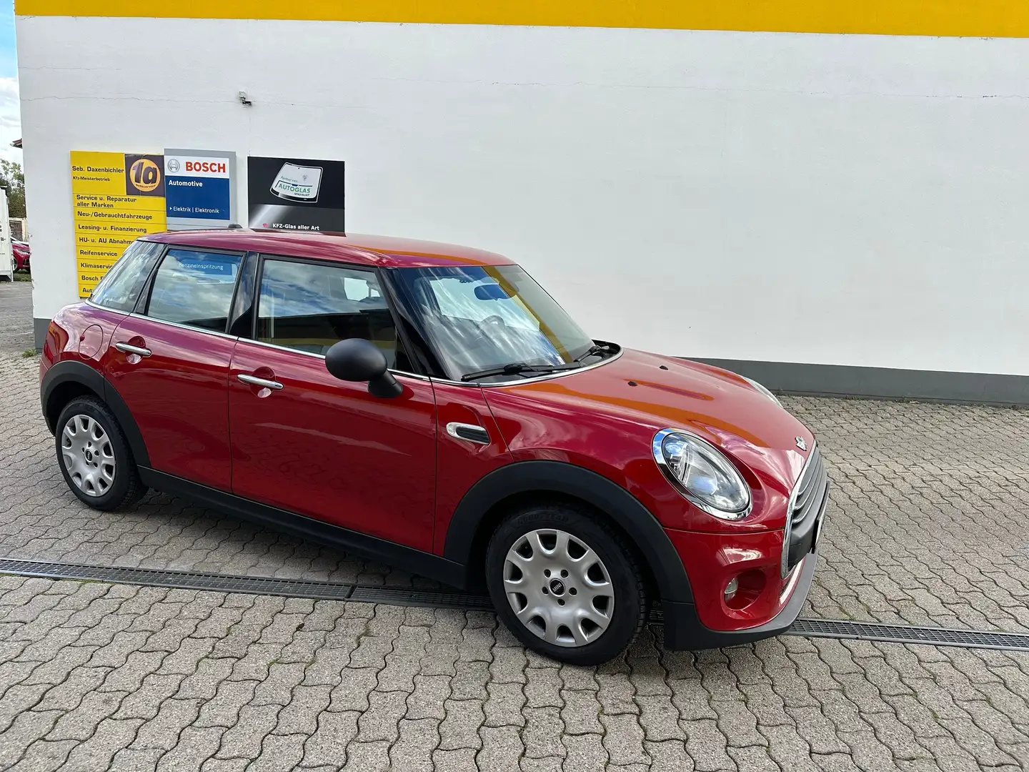 MINI One D One D 5türig TÜV neu Rood - 1