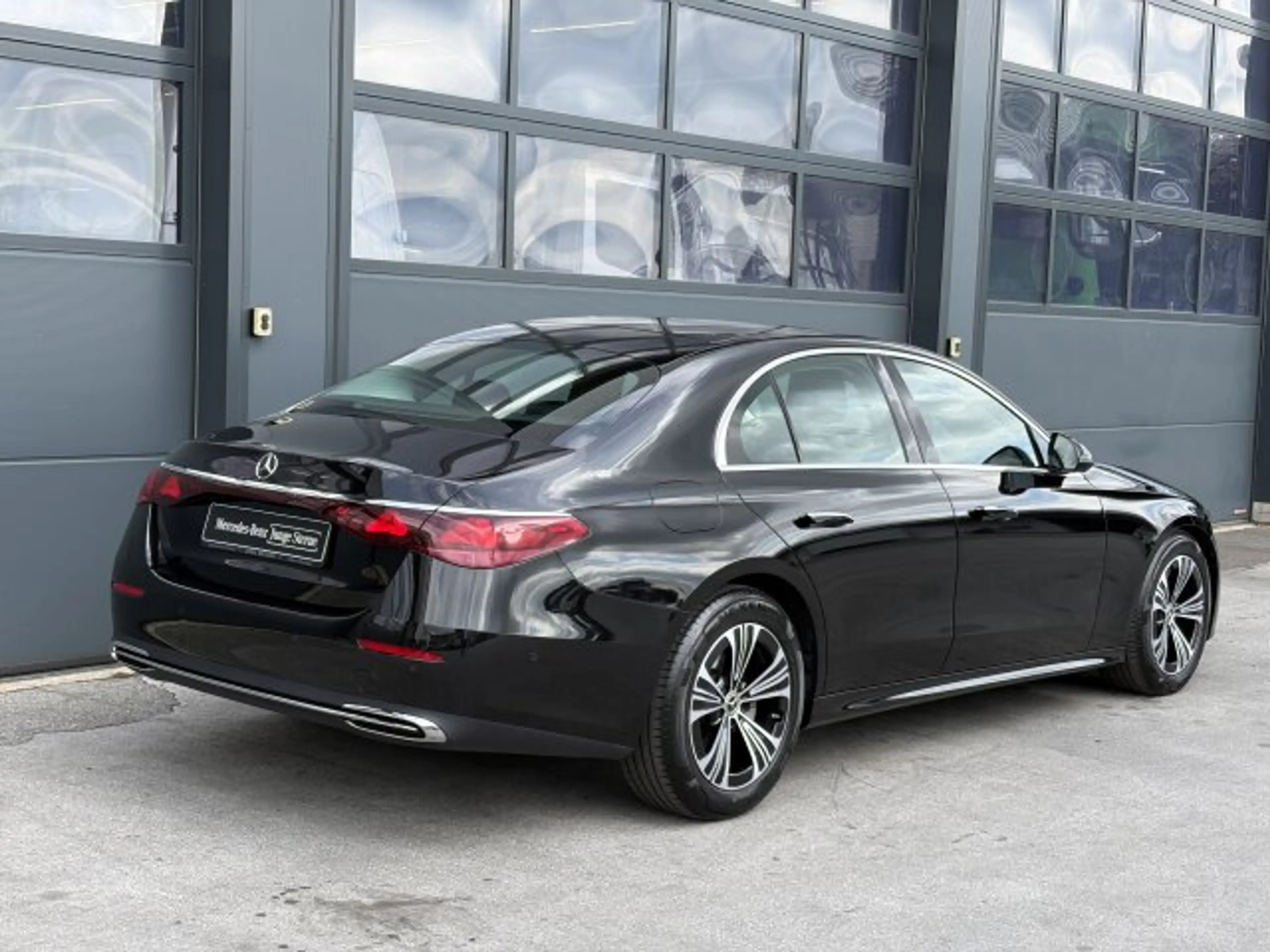 Mercedes-Benz E 220 E 220 d Limo AVANTGARDE Advanced Distr. Lkrdhzg. — photo 6