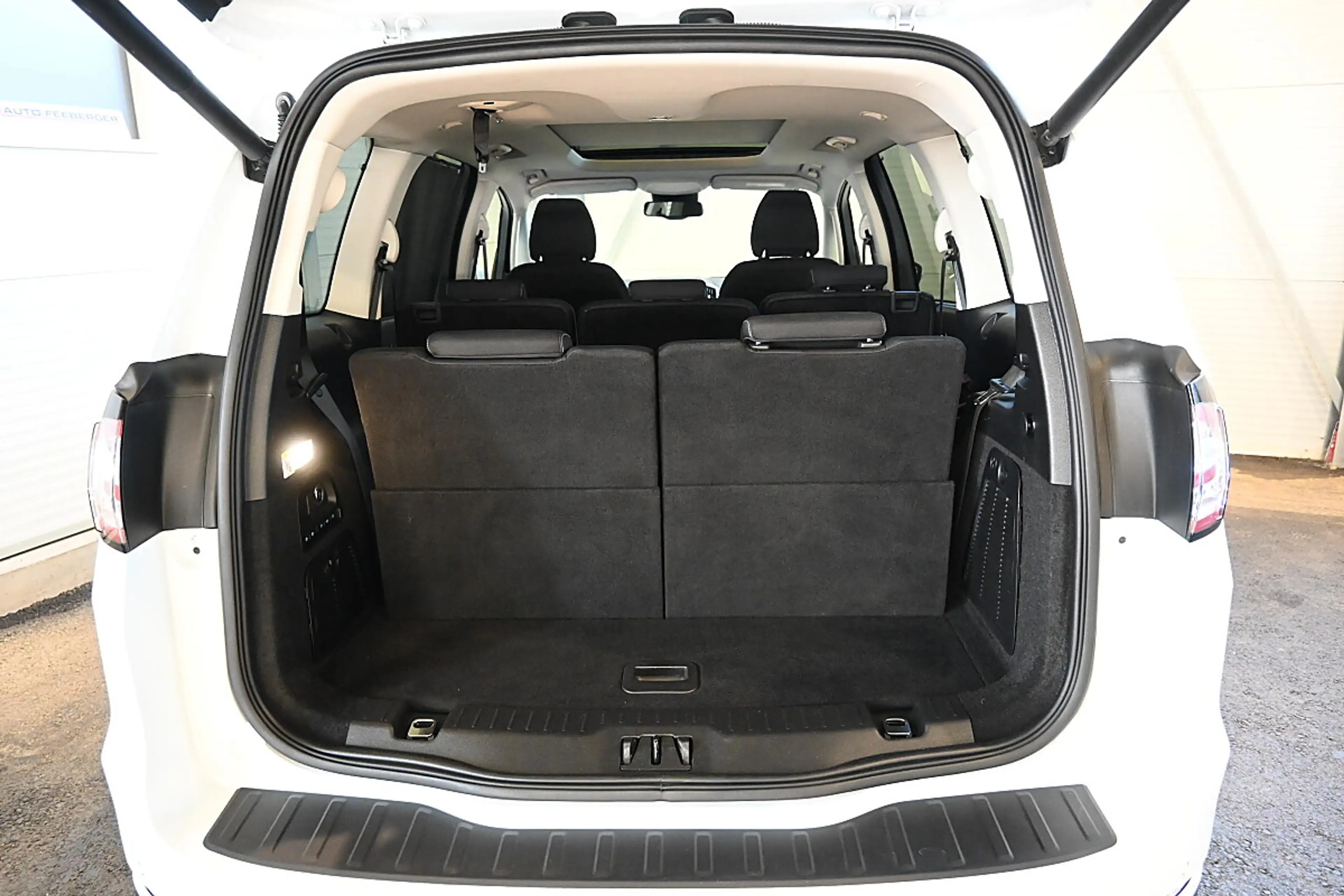 Ford Galaxy 2.0 EcoBlue Titanium AWD 7 Sitzer, Pano, AHK, — photo 9