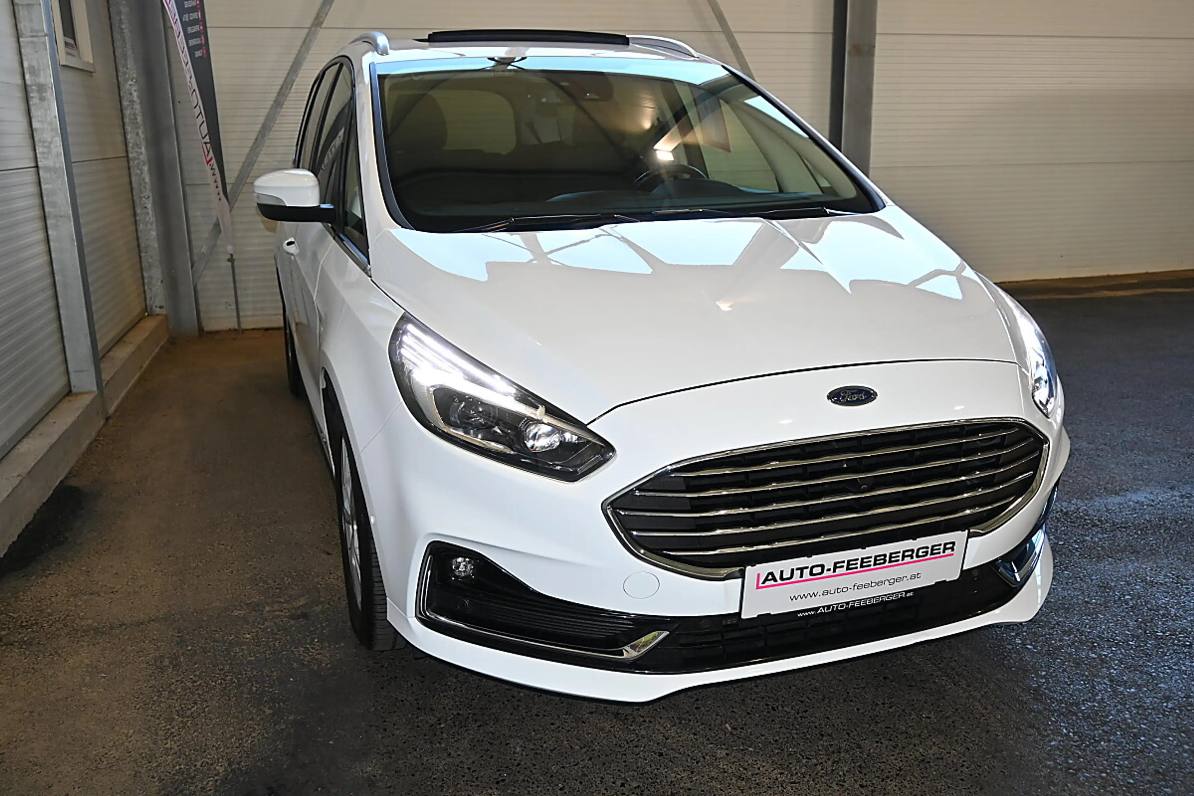 Ford Galaxy 2.0 EcoBlue Titanium AWD 7 Sitzer, Pano, AHK, — photo 3