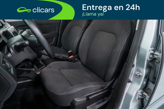 Dacia Duster view 14