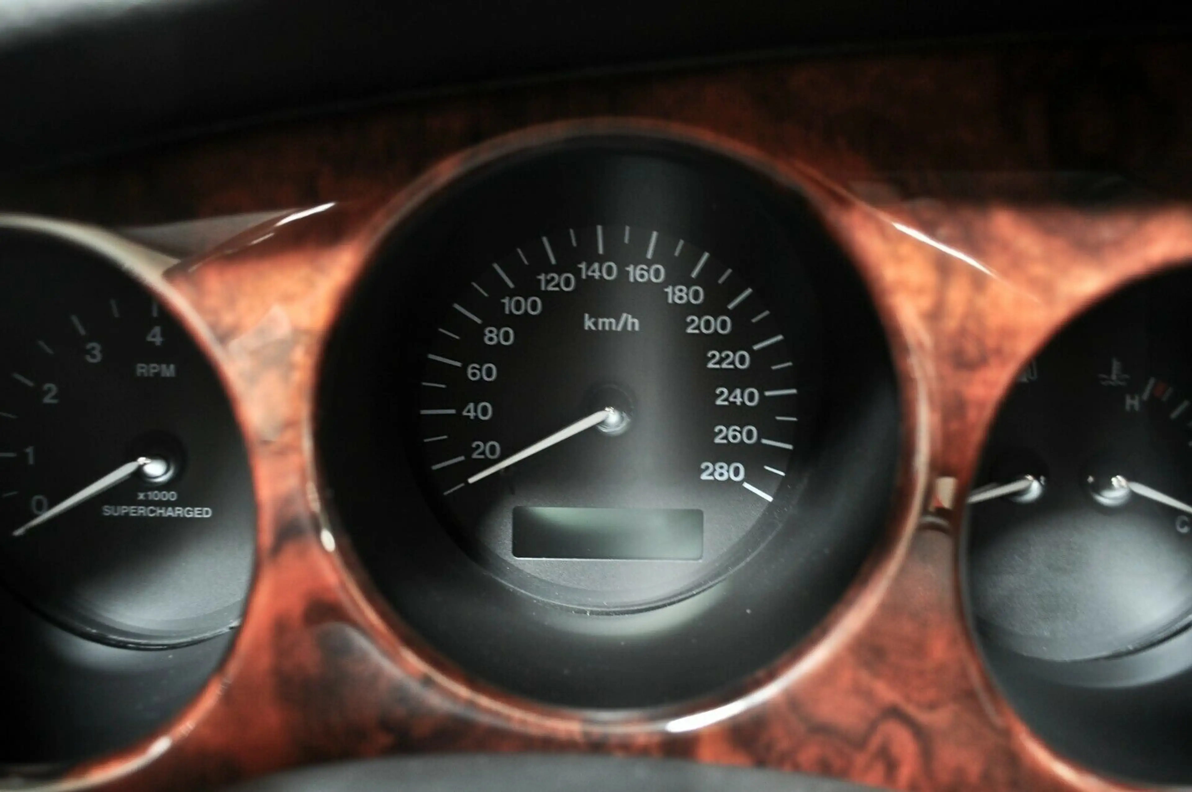 Jaguar XKR Cabrio — photo 13