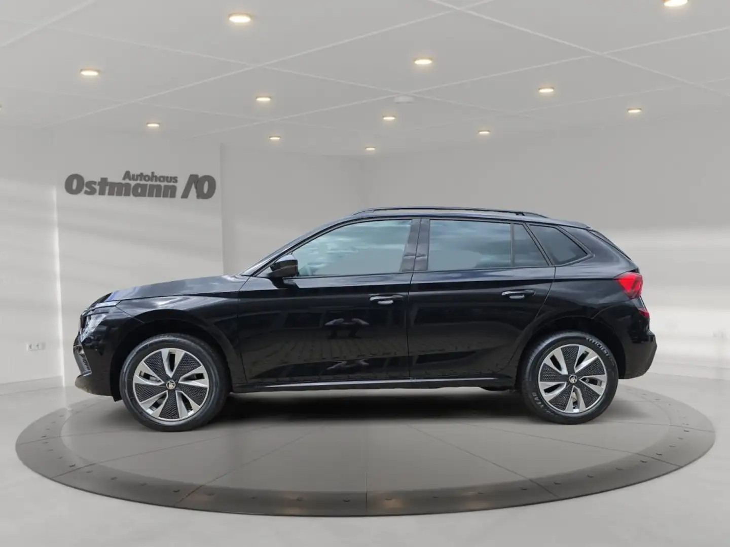 Skoda Kamiq 1.5 TSI DSG Selection ACC Pano LED Alu 17 Schwarz - 2