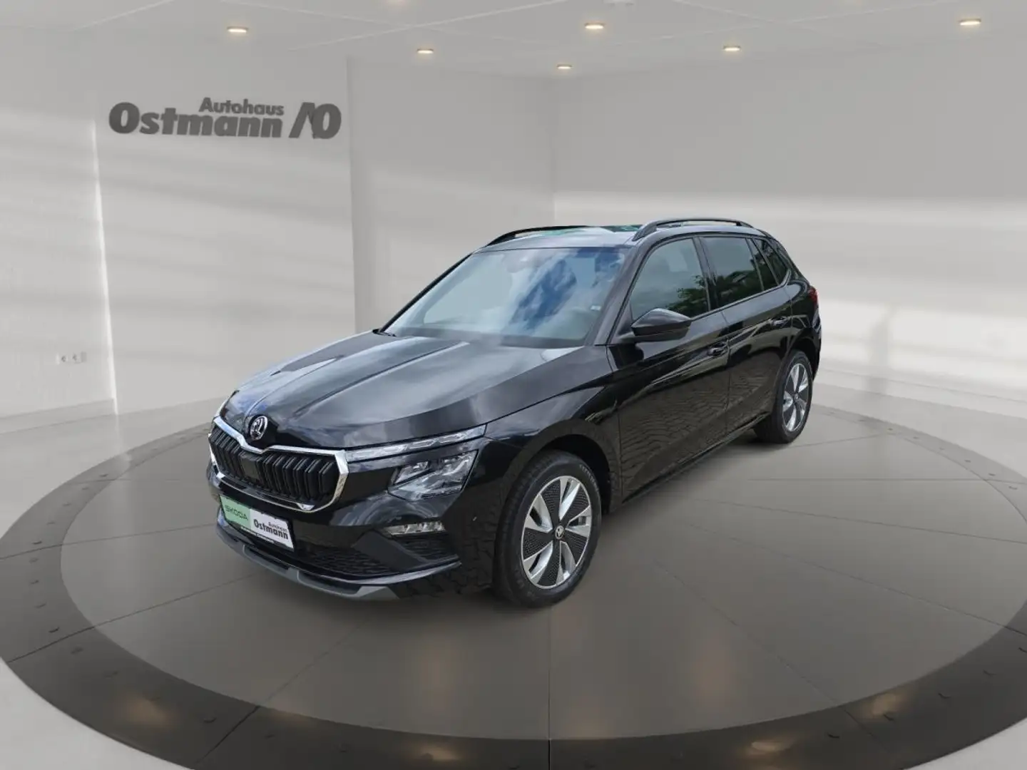 Skoda Kamiq 1.5 TSI DSG Selection ACC Pano LED Alu 17 Schwarz - 1